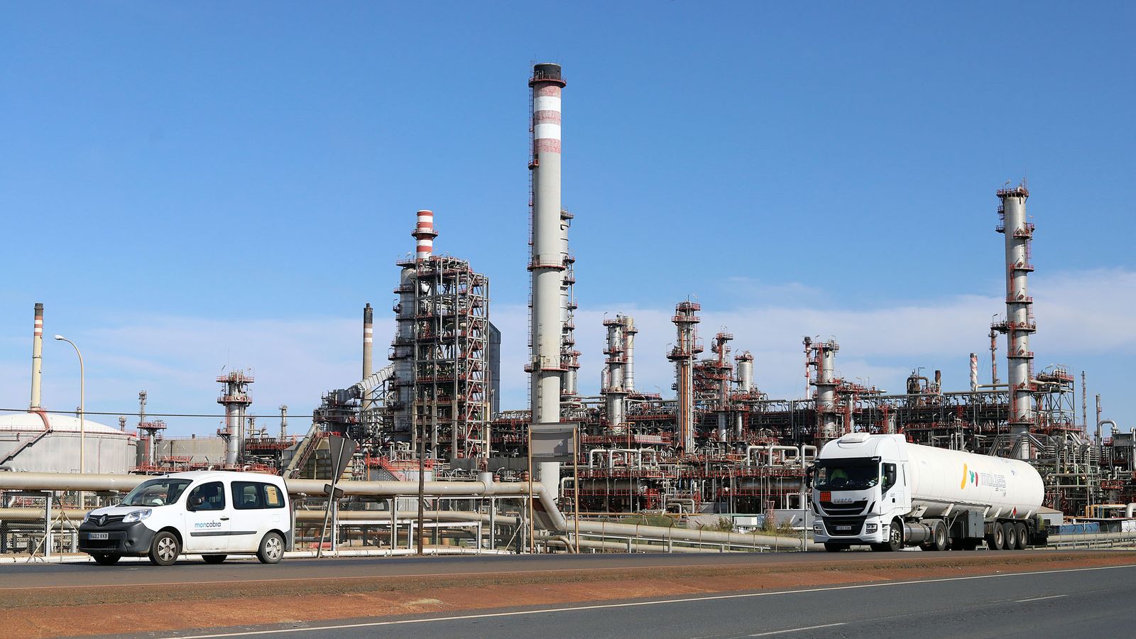 Refinería de Cepsa situada en la localidad de Palos.