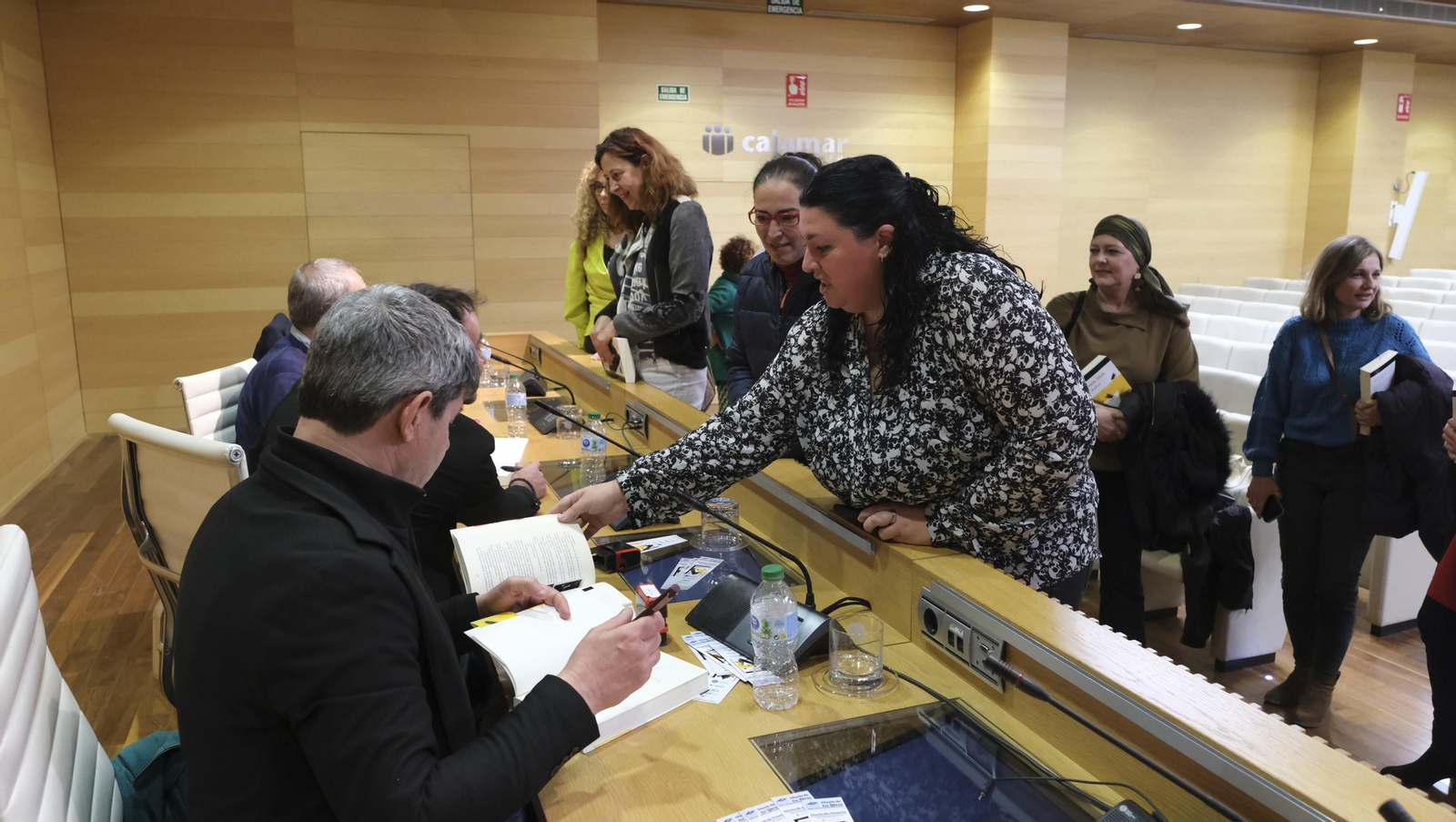 Imágenes de Diario de los Libros con Carmen Mola