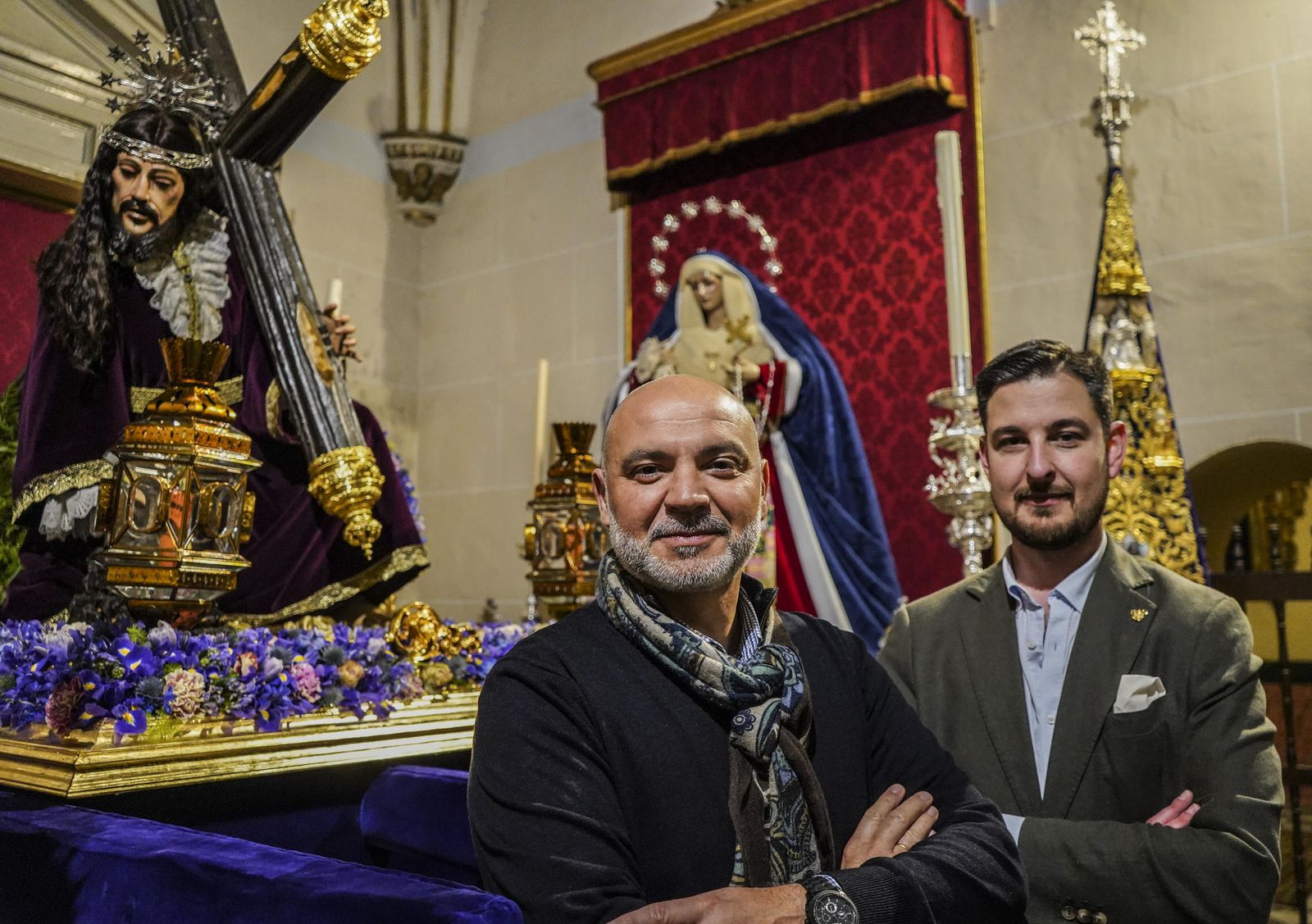 Fernando Coronel Serrano, el Hermano Mayor, y Víctor burgos Salinas, hermano y artista.