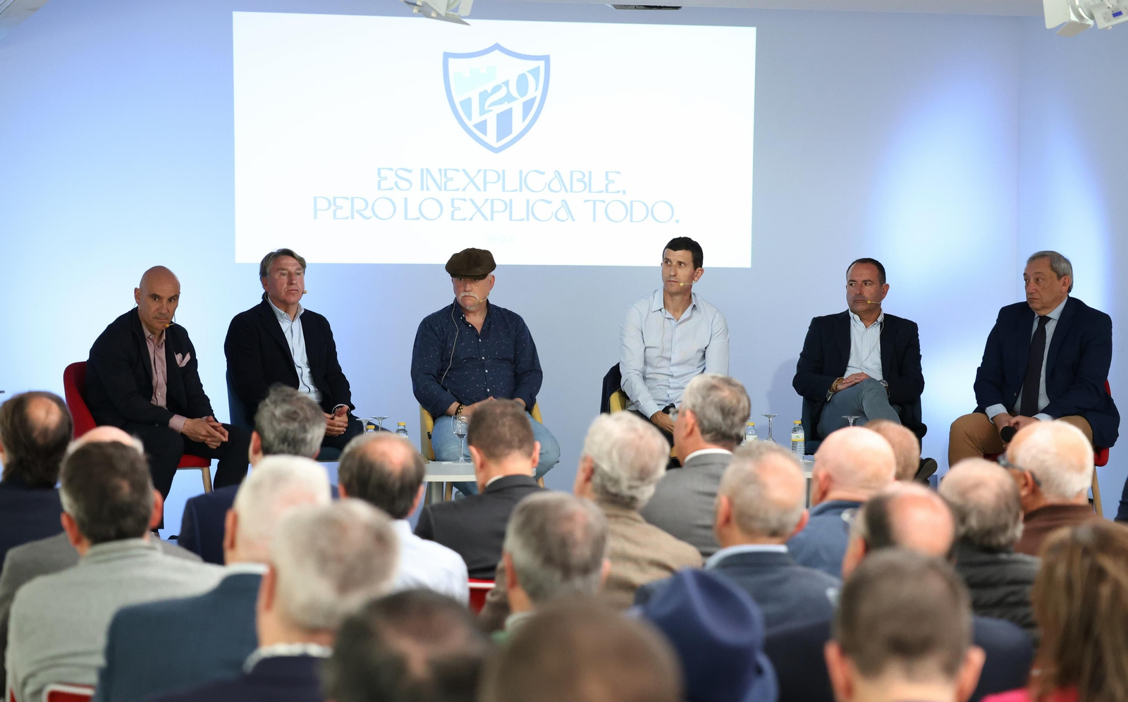 Las fotos de la gran reunión del 120 aniversario del fútbol en Málaga Las fotos de la gran reunión del 120 aniversario del fútbol en Málaga