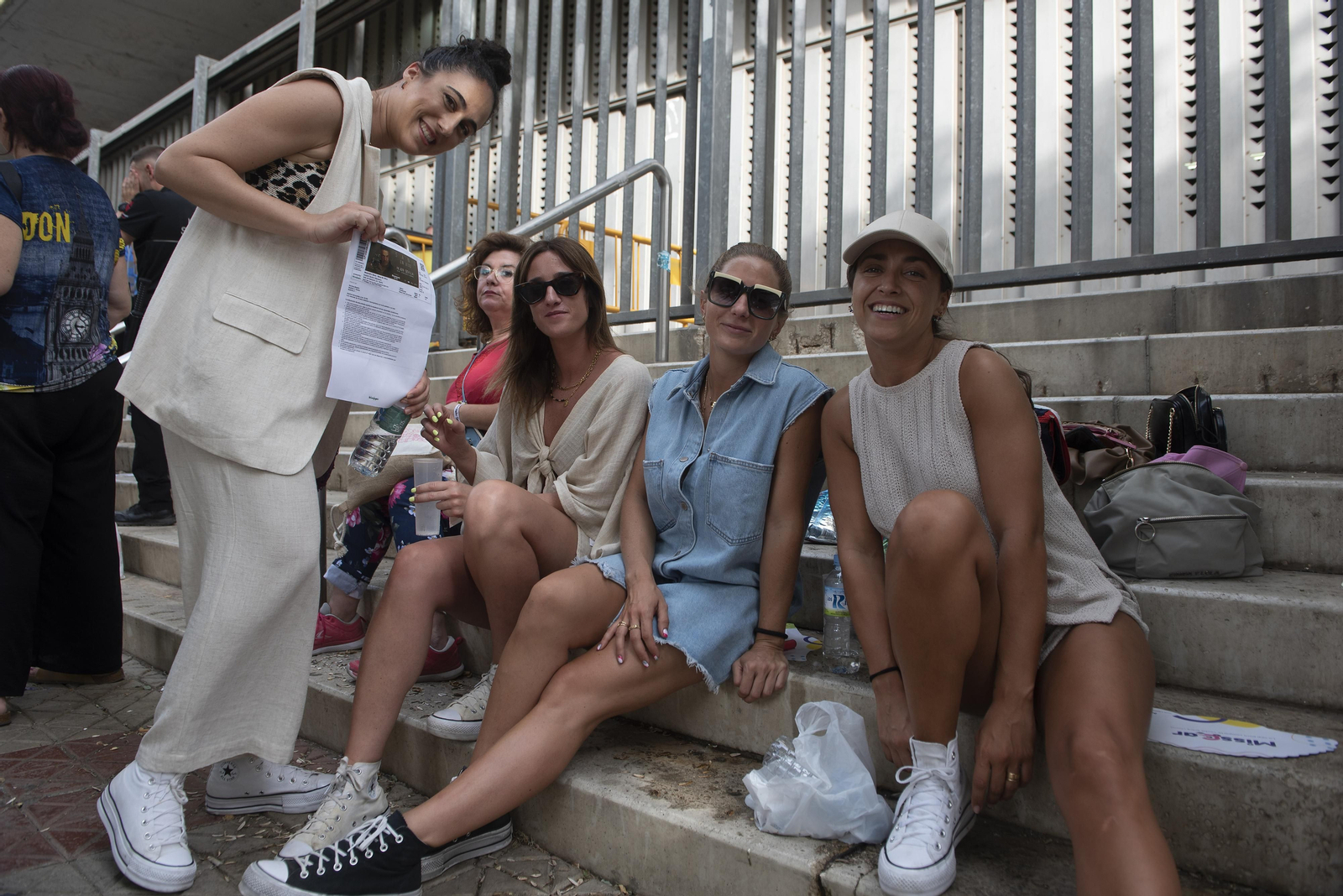 Las imágenes del ambiente en la entrada del concierto de Alejandro Sanz Las imágenes del ambiente en la entrada del concierto de Alejandro Sanz