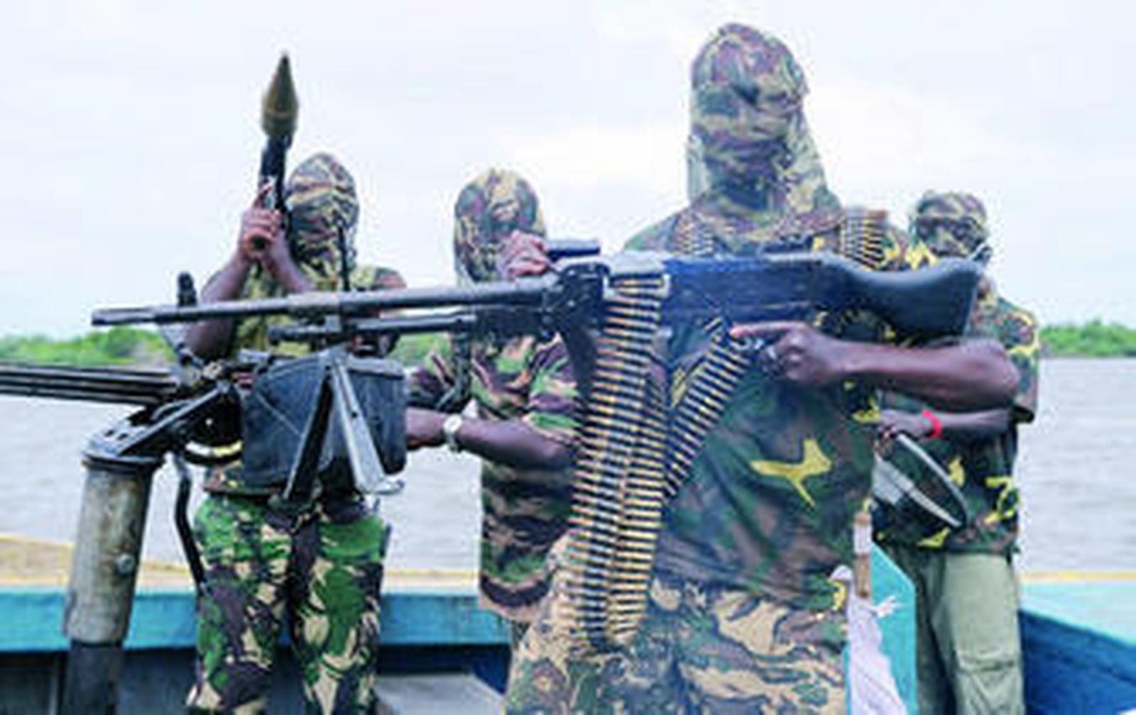 Foto de archivo de miembros del Movimiento del Delta del Níger.