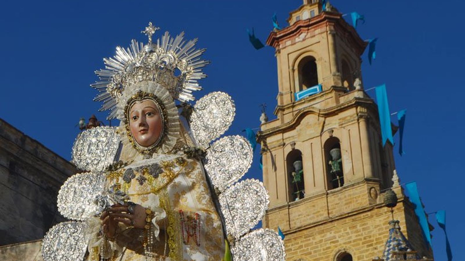 La Virgen de la Mesa por las calles de Utrera