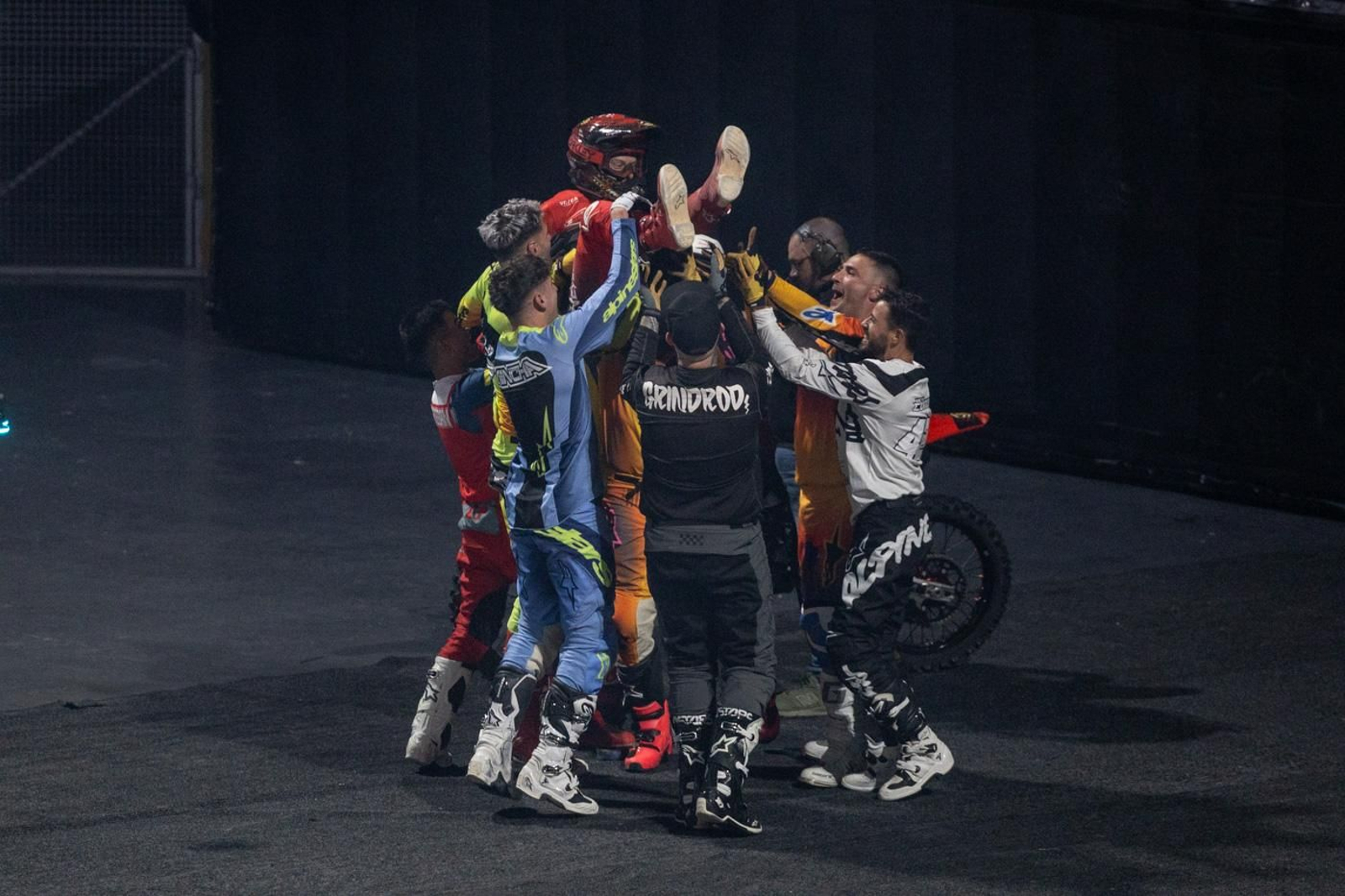 En imágenes: el Soloflow Freestyle enamora en Jaén con acrobacias y espectáculo en estado puro
