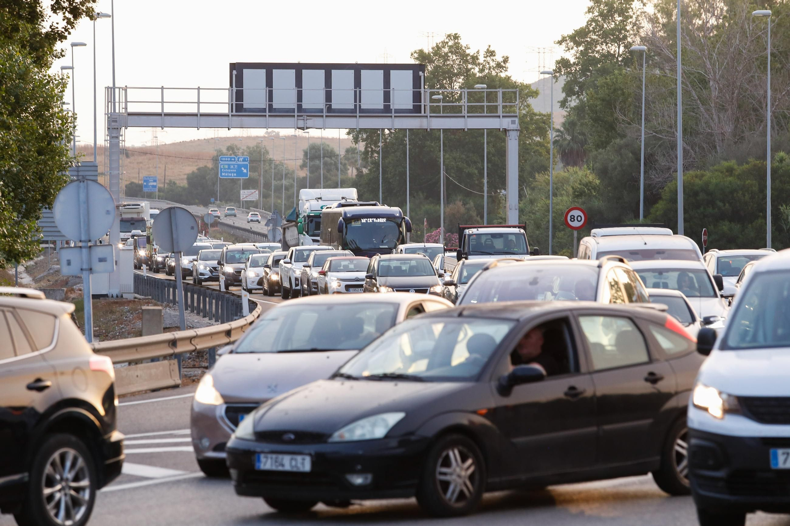 La primera jornada de la huelga del metal en el Campo de Gibraltar, en imágenes