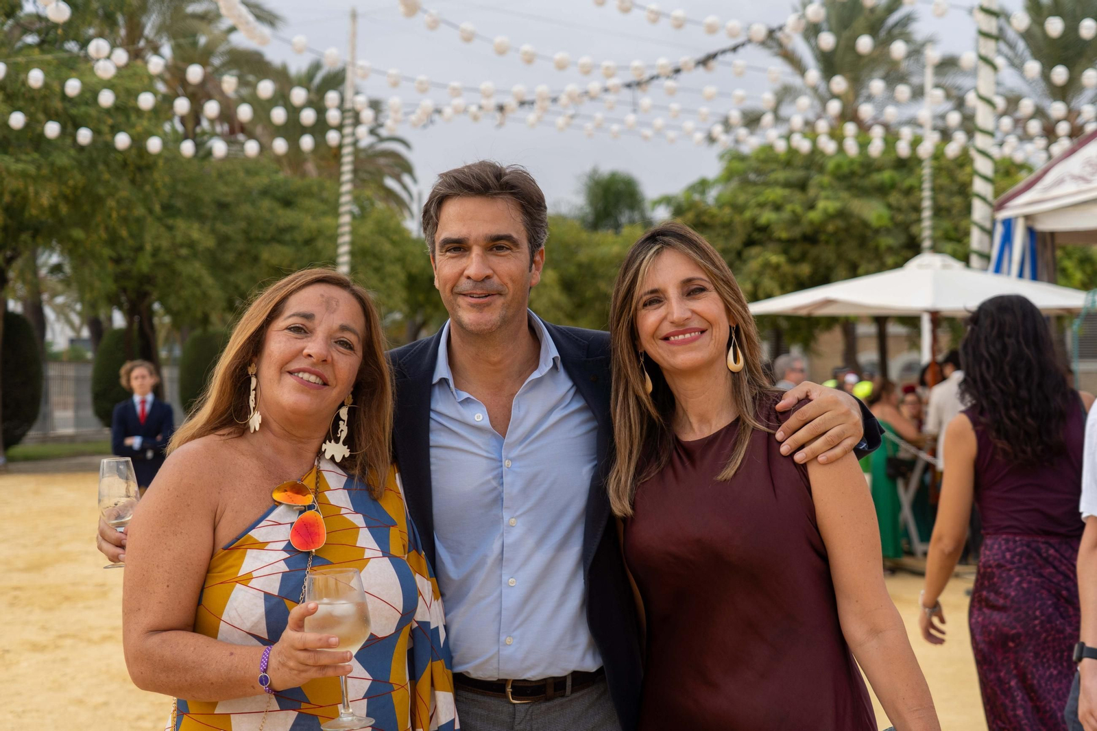 Imágenes del ambiente del ambiente de la tarde del domingo en la Feria de Otoño y del Caballo 2025 de Huelva