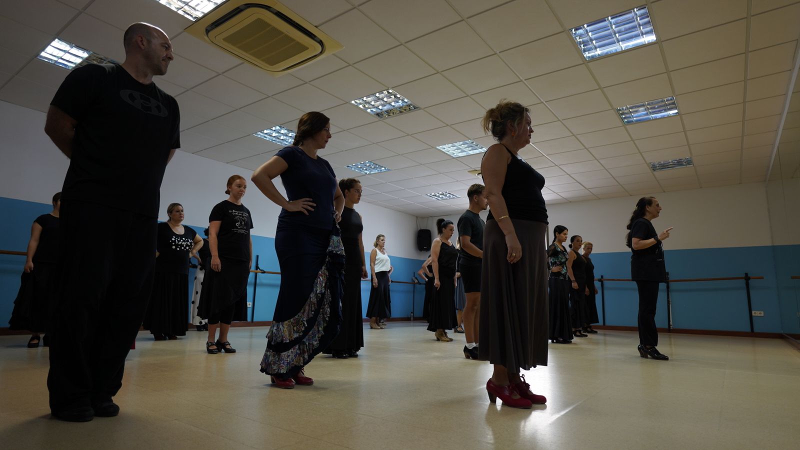 Fotos de la masterclass de baile flamenco impartido por La Lupi y de la exposición "10 años cantando a Paco" de José Mera