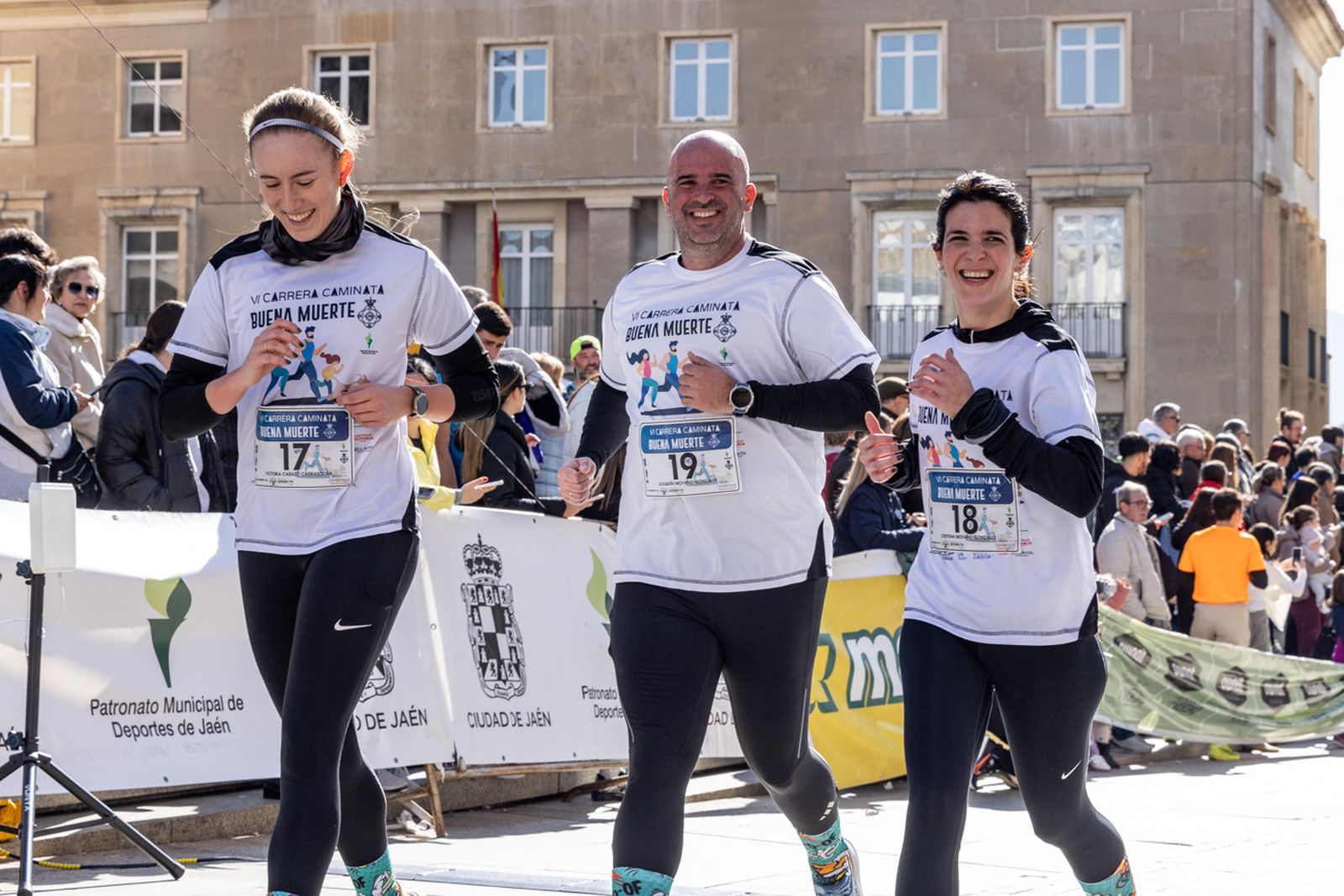 En imágenes: deporte y solidaridad se dan la mano en la VI Carrera-Caminata de la Hermandad de la Buena Muerte (2)
