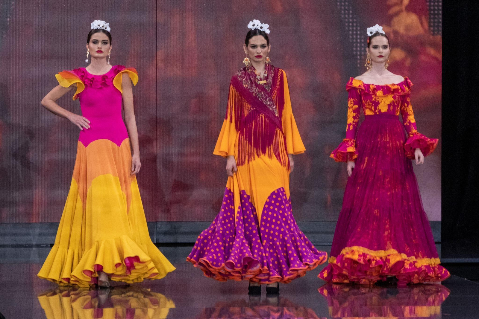 Así fue el desfile 'Huelva, camino y mar' en SIMOF