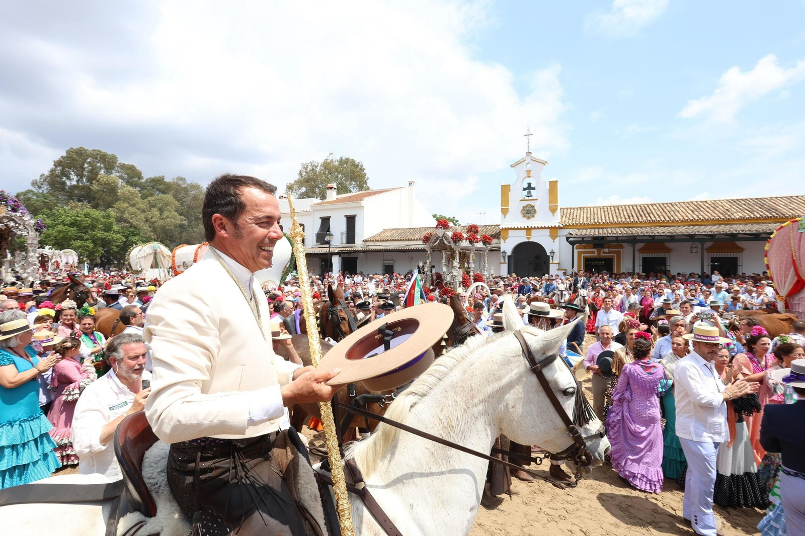 La Hermandad del Rocío de Jerez se presenta ante la Virgen