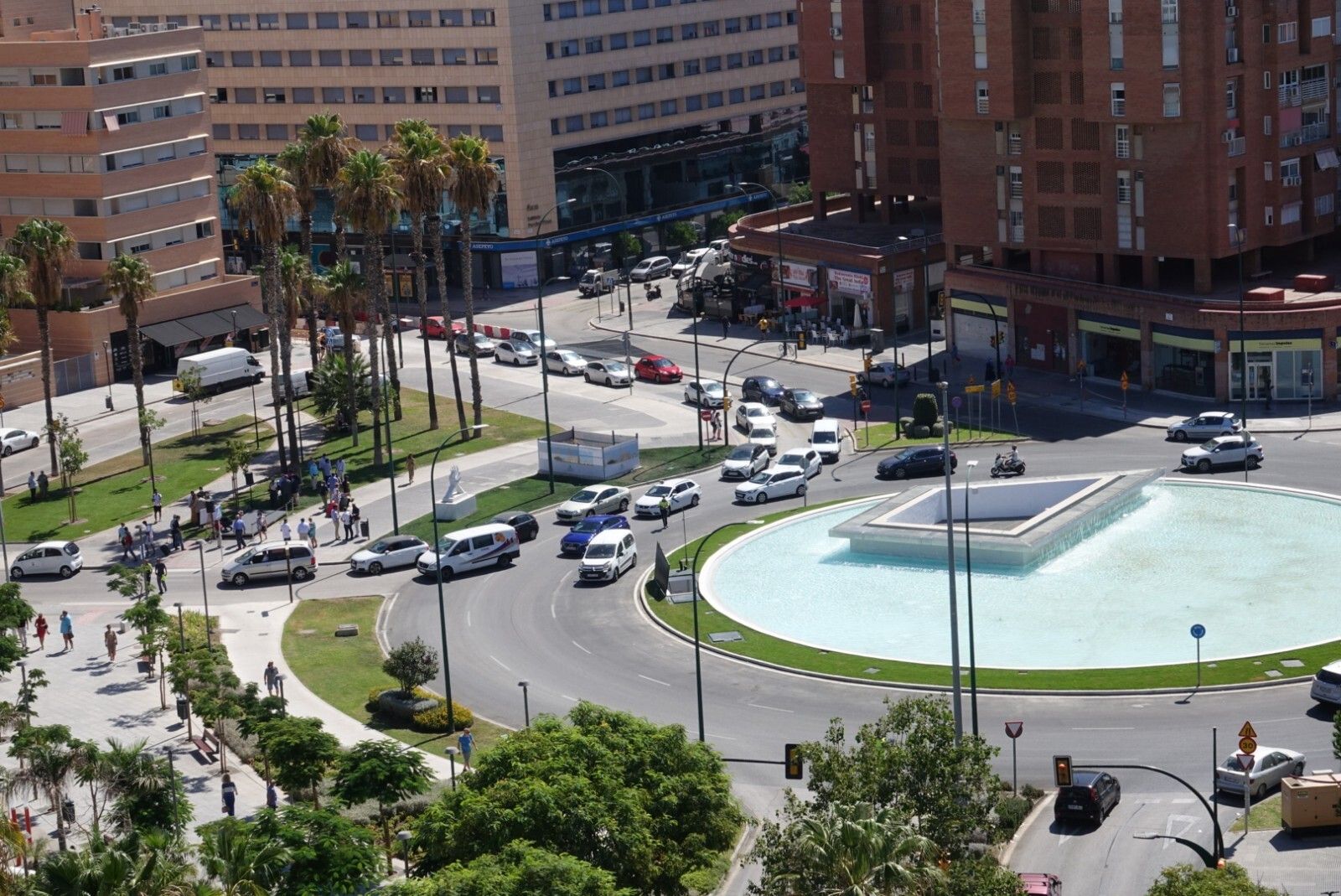 Vista de la renovada Plaza de la Solidaridad.