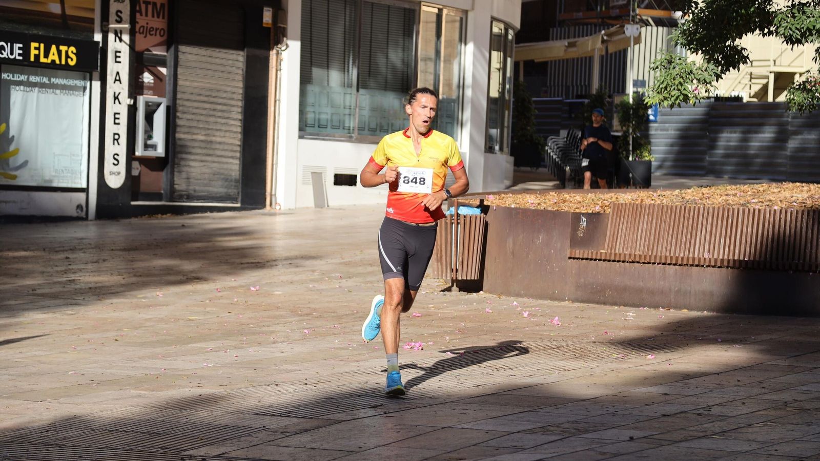 Búscate en las fotos de la Carrera de la Prensa en Málaga