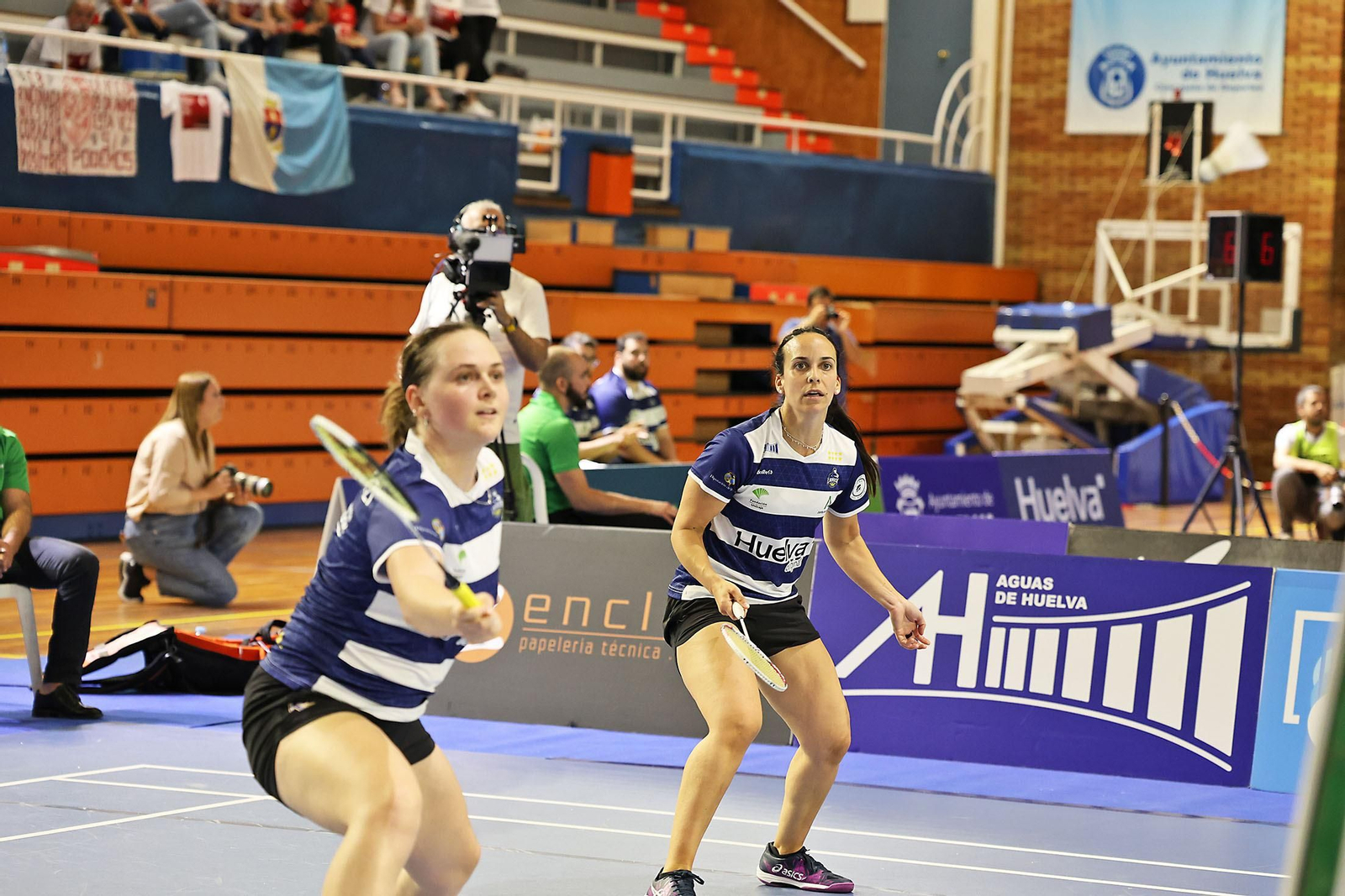 Imágenes de la final de liga de bádminton entre el IES La Orden y La RInconada
