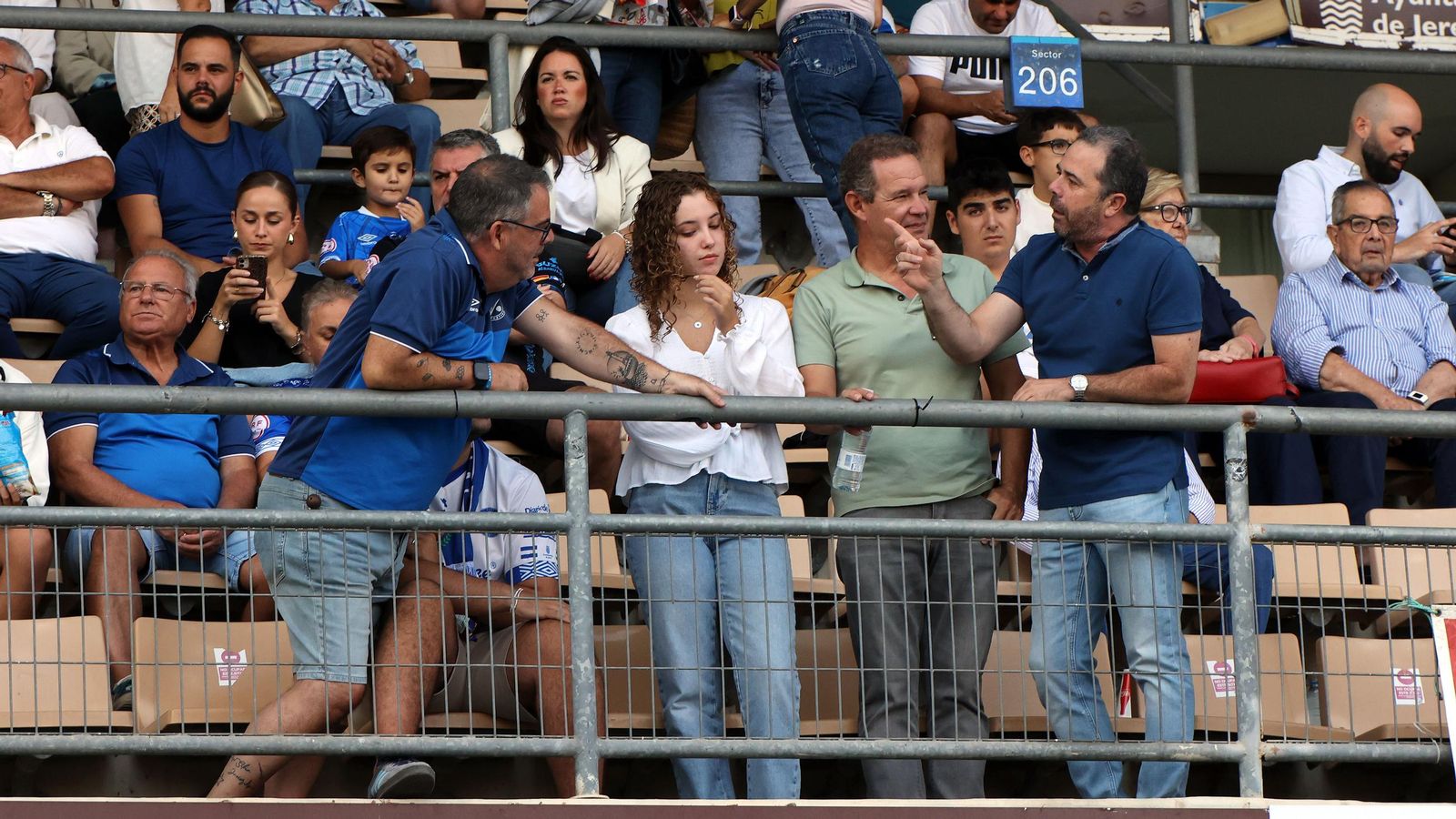 Búscate en el Xerez DFC contra Orihuela CF en Chapín