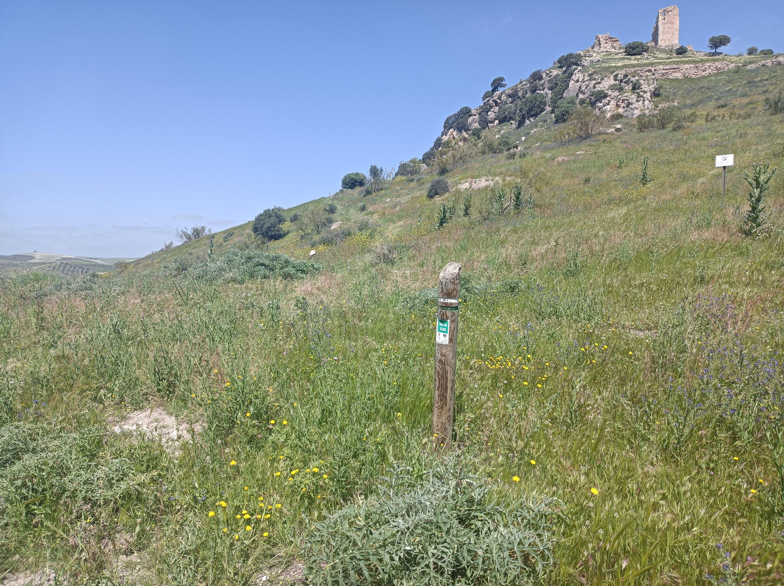 Las imágenes de la ruta alrededor del Castillo de Luna