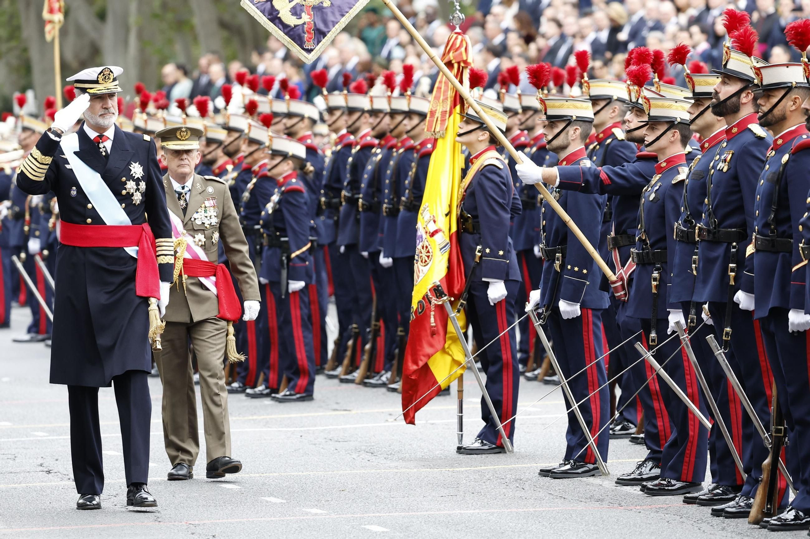 El desfile del Día de la Fiesta Nacional, en imágenes
