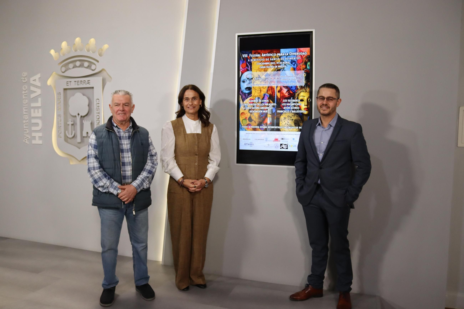Manuel Ángel Pulido, Adela de Mora y David Núñez en la presentación del Festival Artístico de la Diversidad.