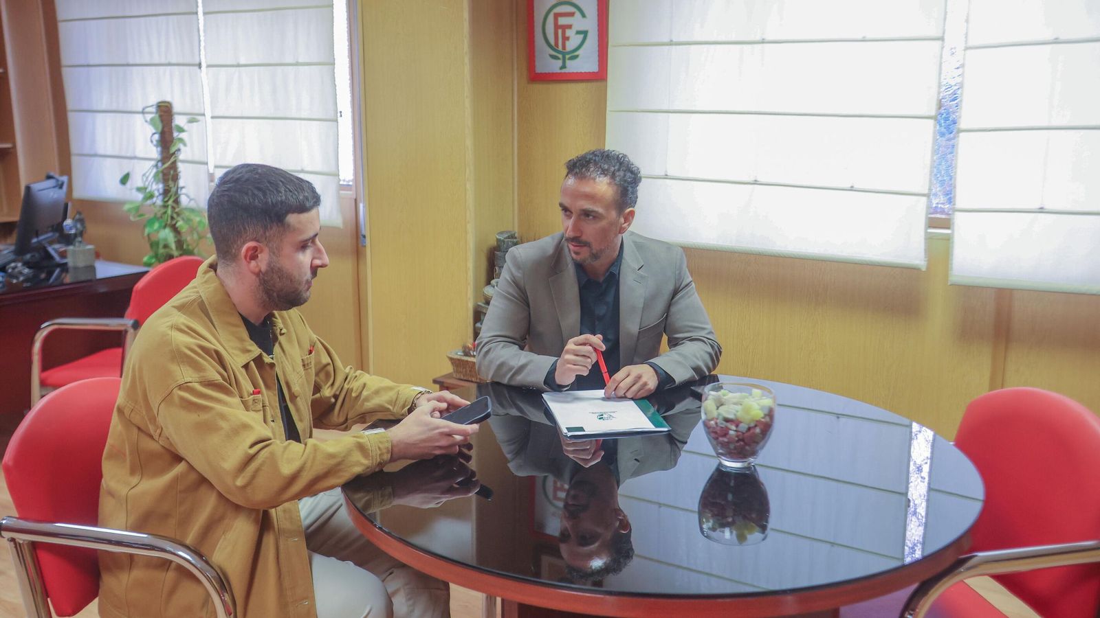 'Choco' conversa con Granada Hoy en la sede granadina