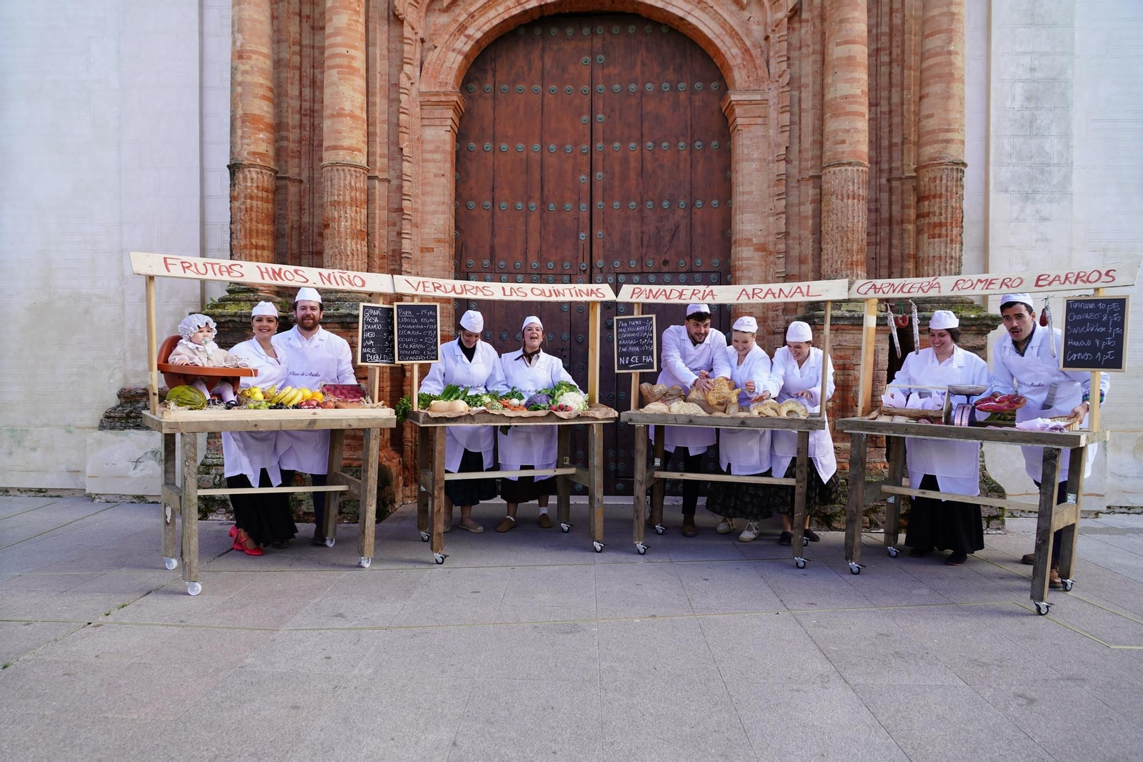 Así se disfrazaron los moguereños para la Feria de Época 1900 de Moguer