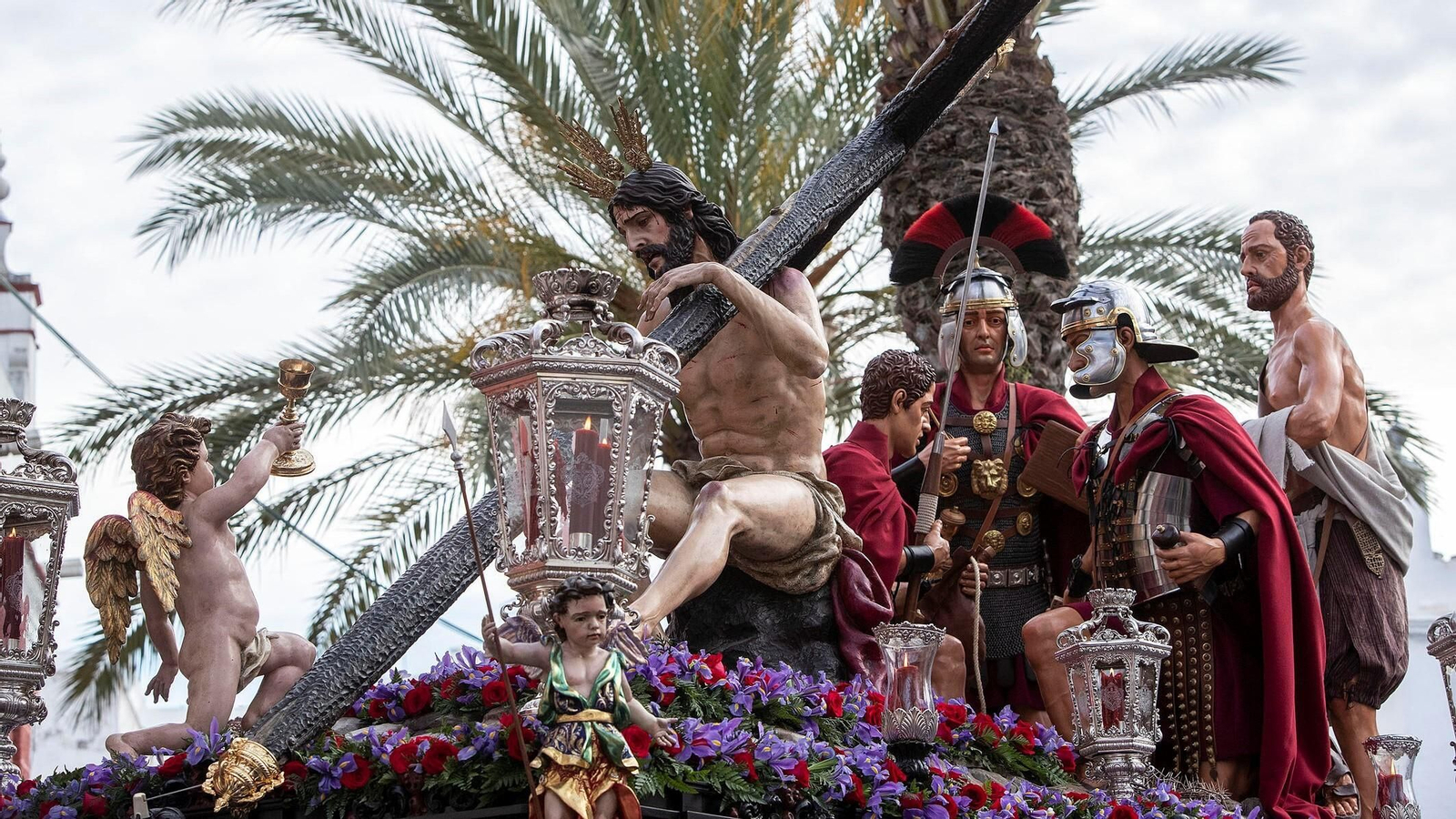 El paso de misterio de Humildad y Paciencia.