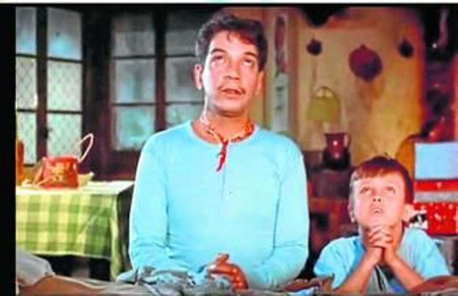 Mario Moreno Cantinflas, en una de sus películas.