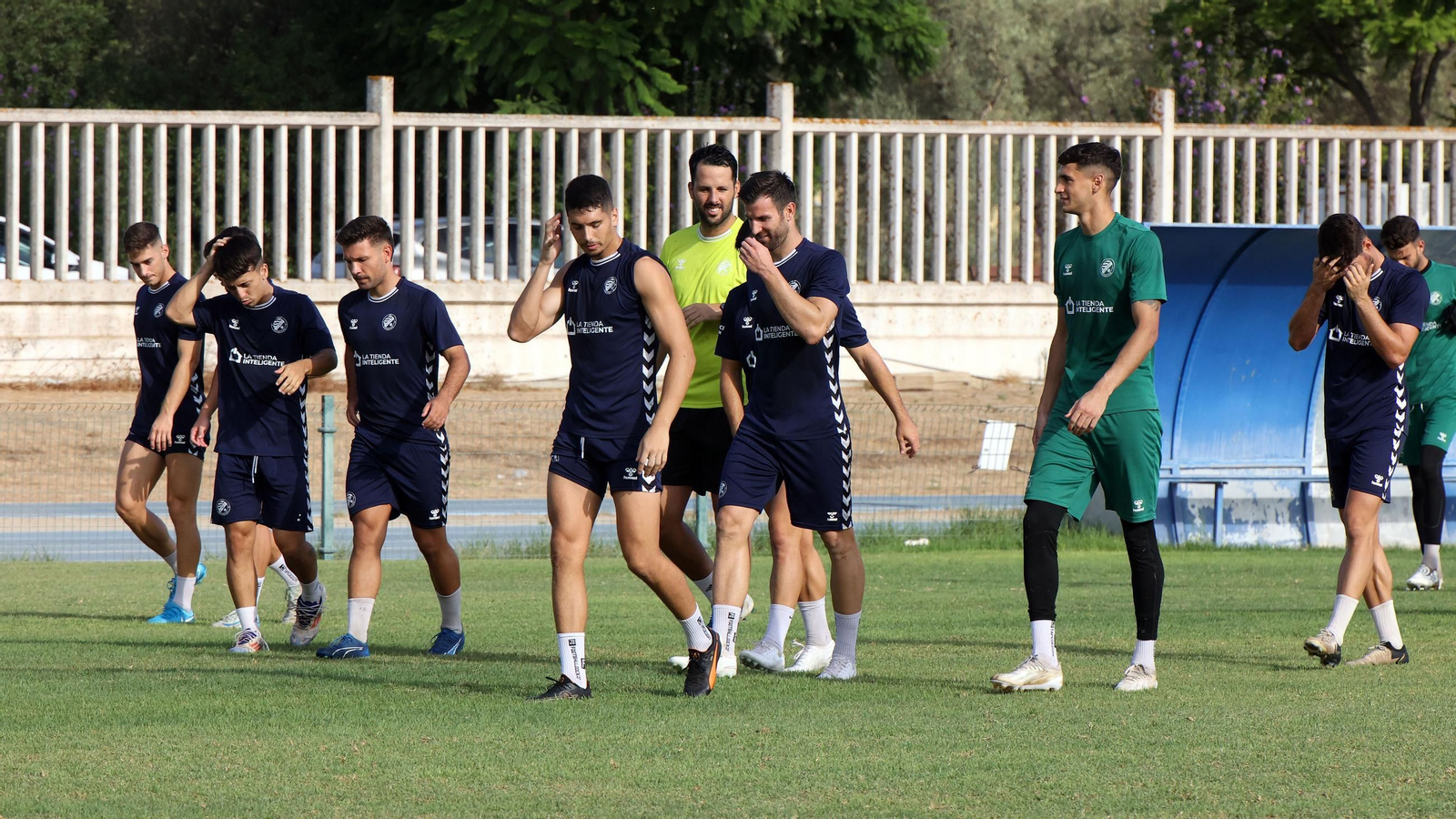 Imágenes del entrenamiento del Xerez DFC en el 'Pepe Ravelo' de Chapín