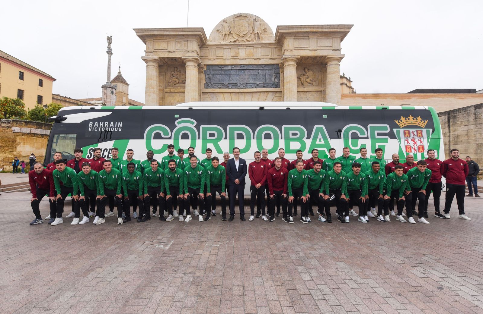 Las mejores fotos de la presentación del nuevo autobús del Córdoba CF