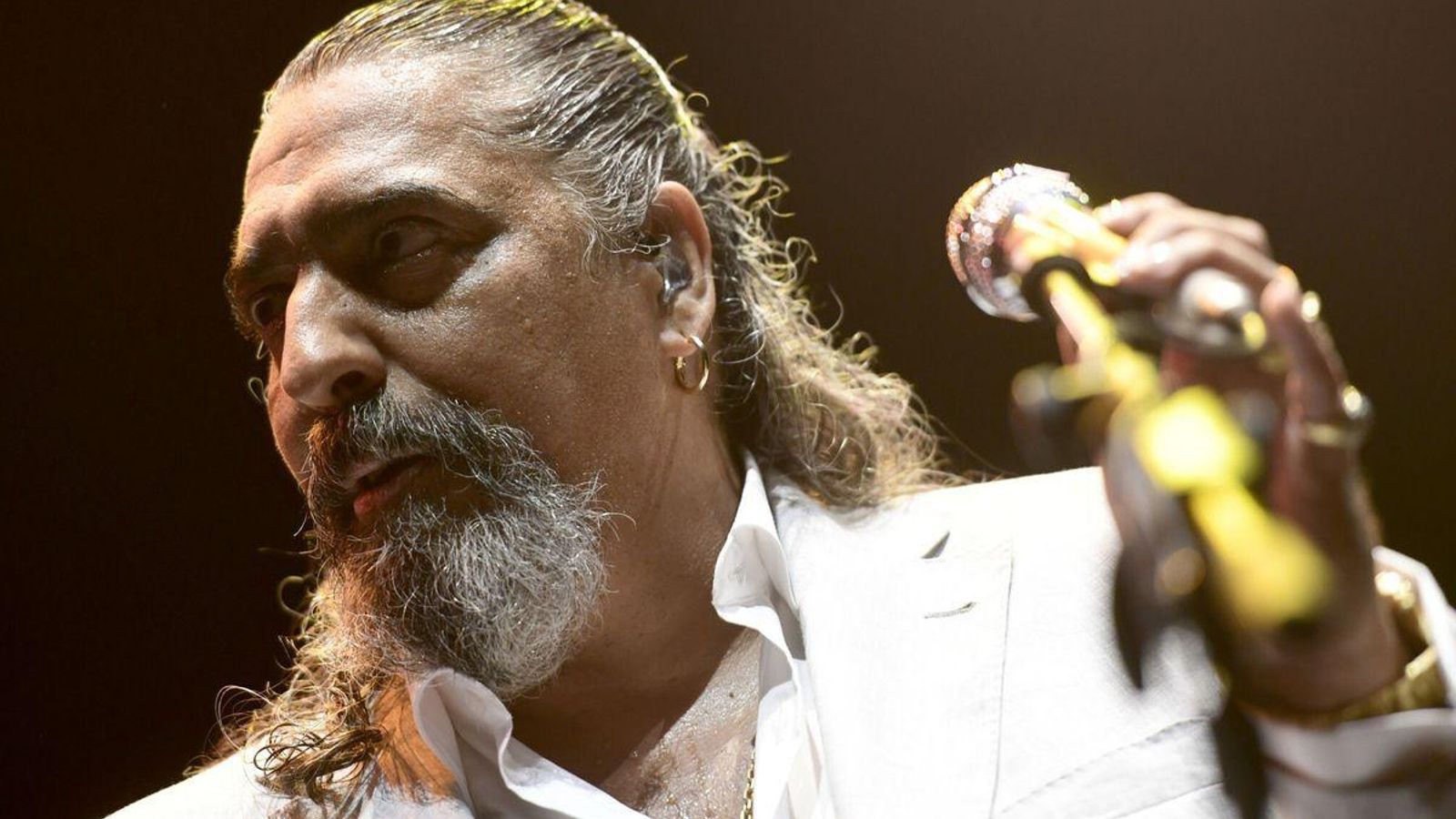 Diego el Cigala en el Real Jardín Botánico de Madrid.