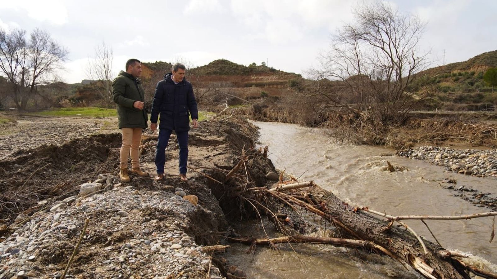 Pedro Fernandez  visita uno de los municipios granadinos afectados por las borrascas del pasado mes