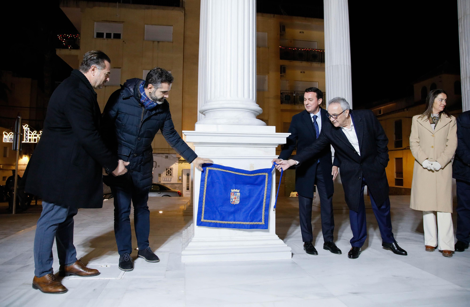 Imágenes de la inauguración de la plaza Almería en Macael