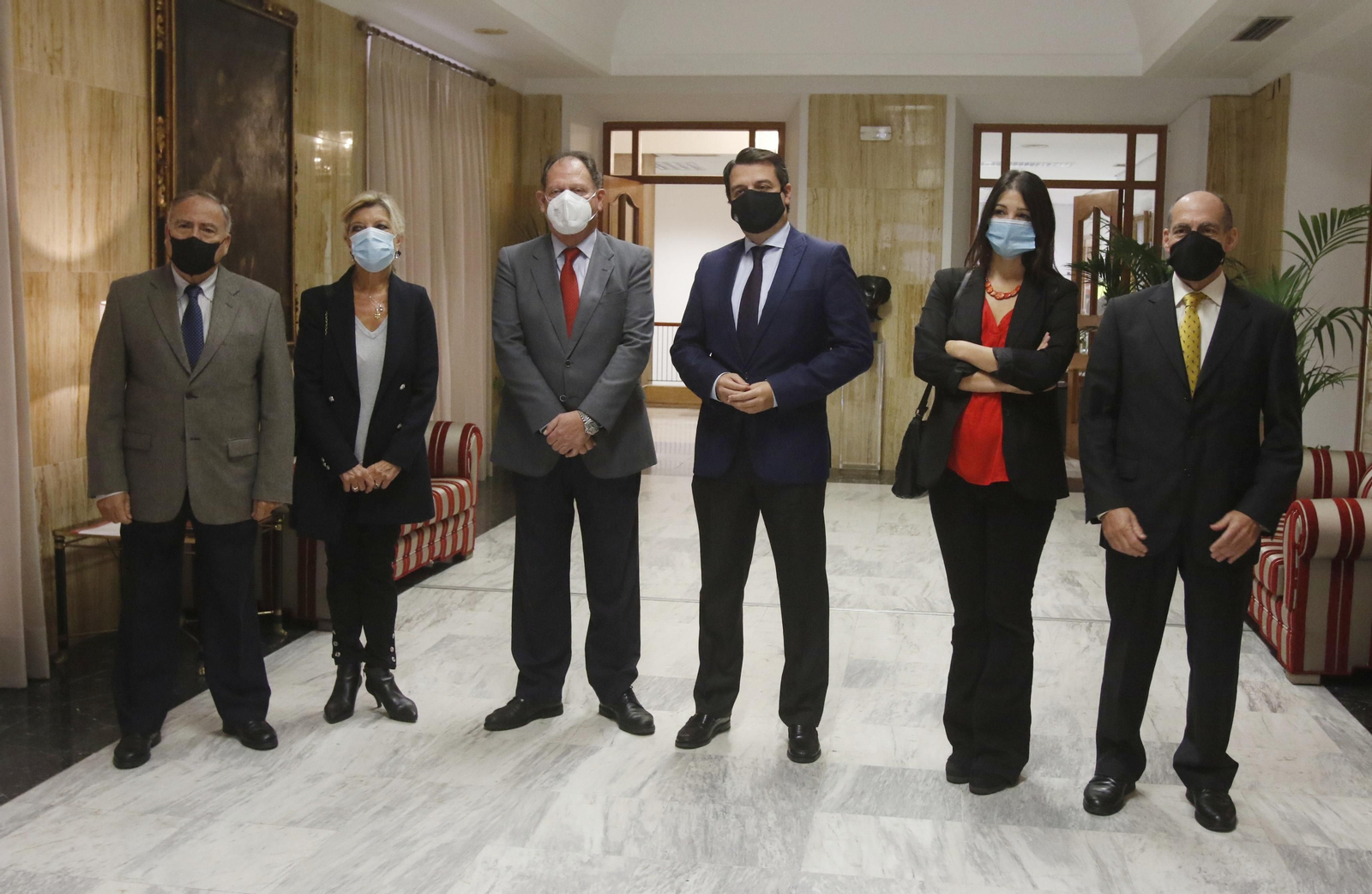 Representantes de las entidades organizadoras de premios Averroes de Oro Ciudad de Córdoba.