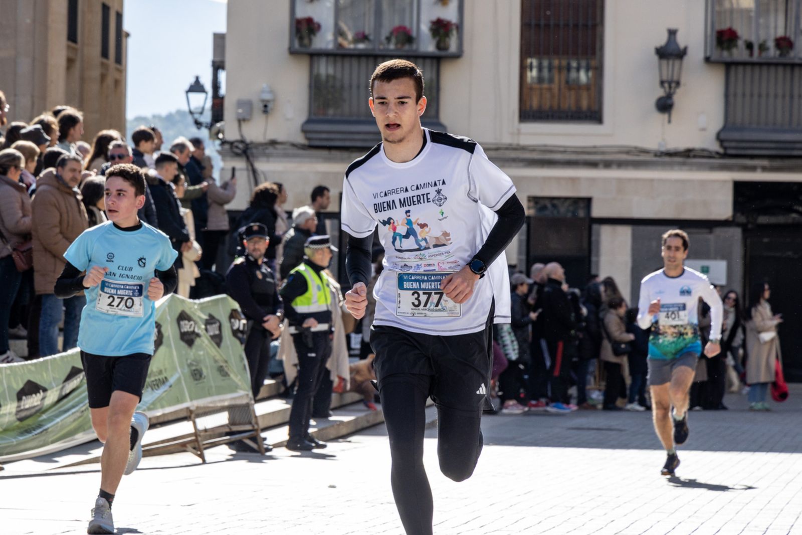 En imágenes: deporte y solidaridad se dan la mano en la VI Carrera-Caminata de la Hermandad de la Buena Muerte (1)
