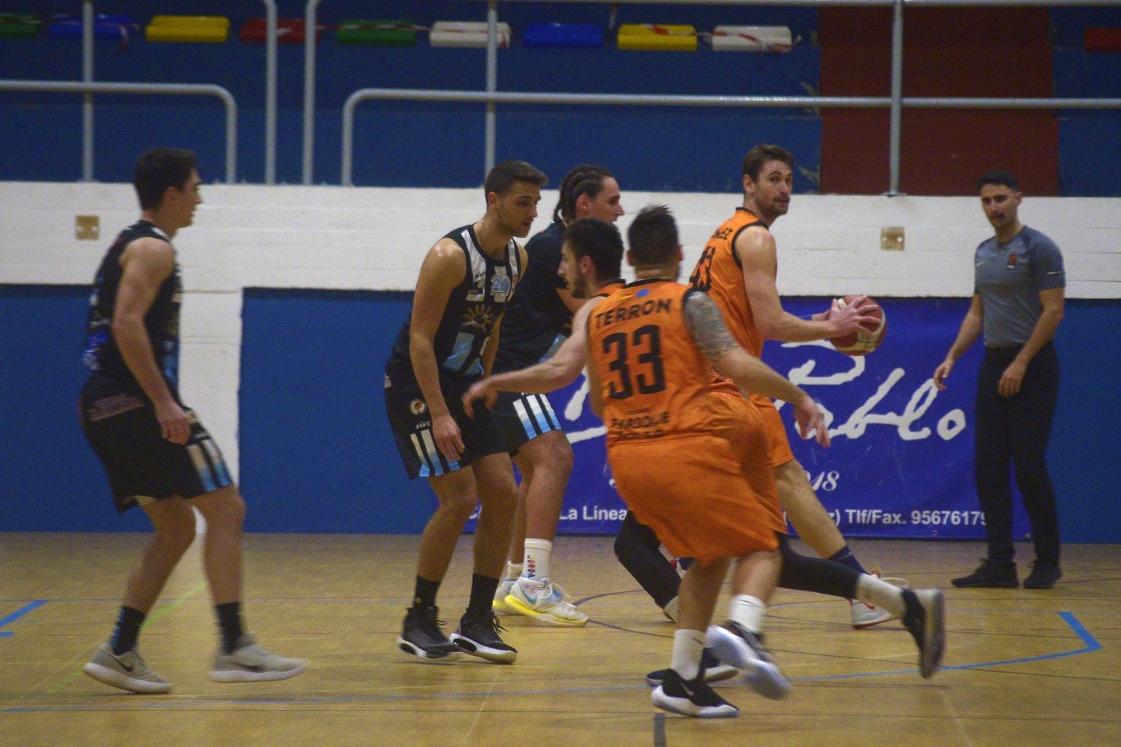 Fotos del partido entre Unión linense de baloncesto-Melilla