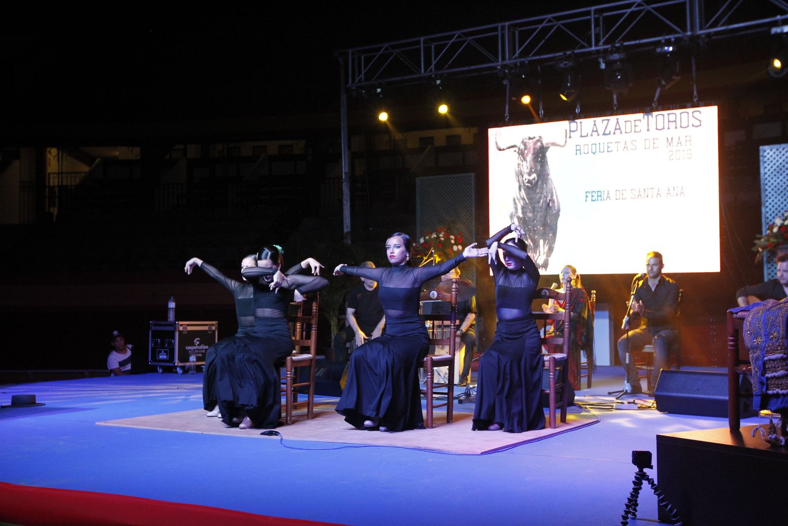 Fotogalería presentación carteles Feria Taurina Roquetas de Mar 2019