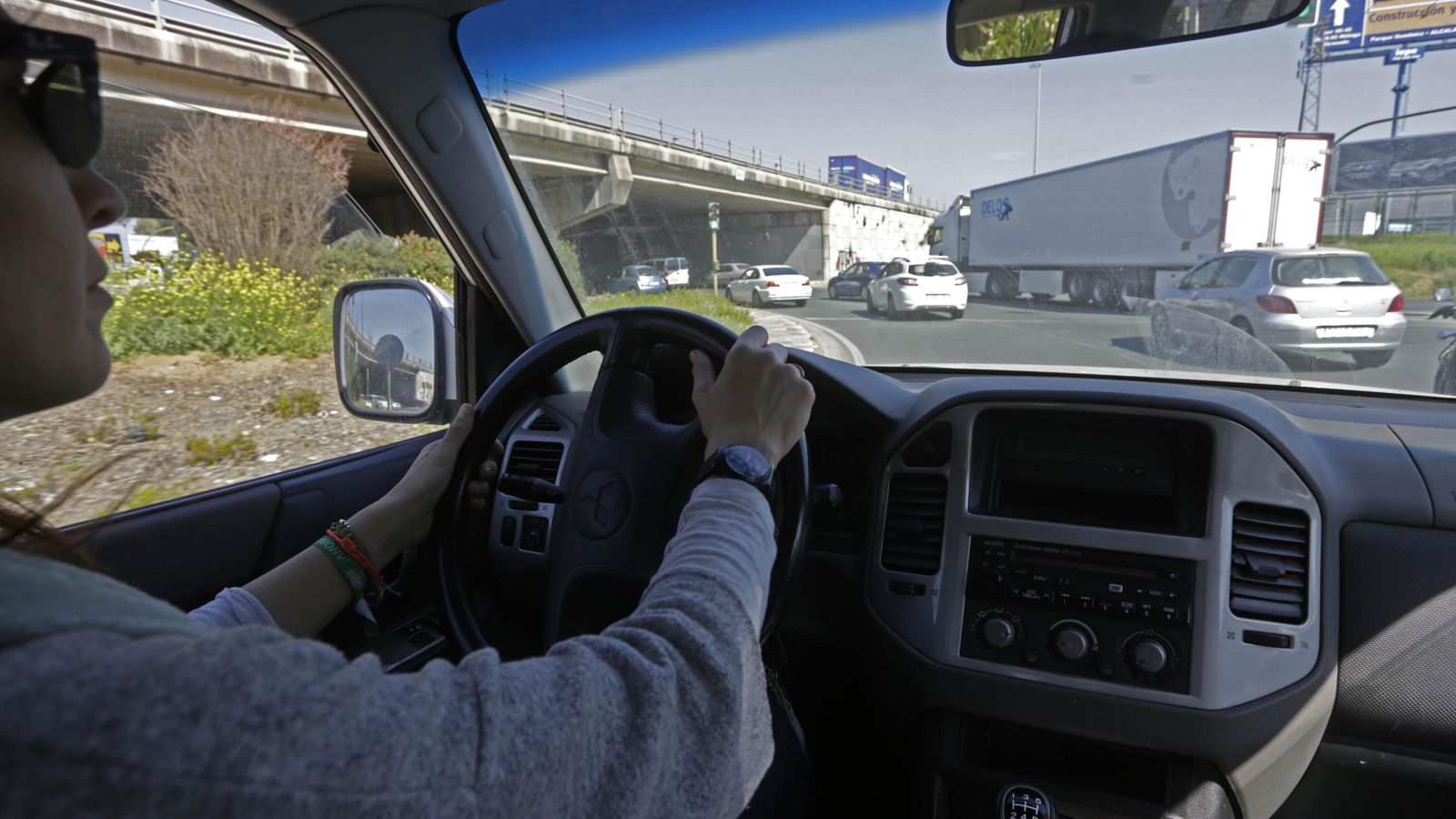 ¿Quiénes conducen mejor, las mujeres o los hombres?