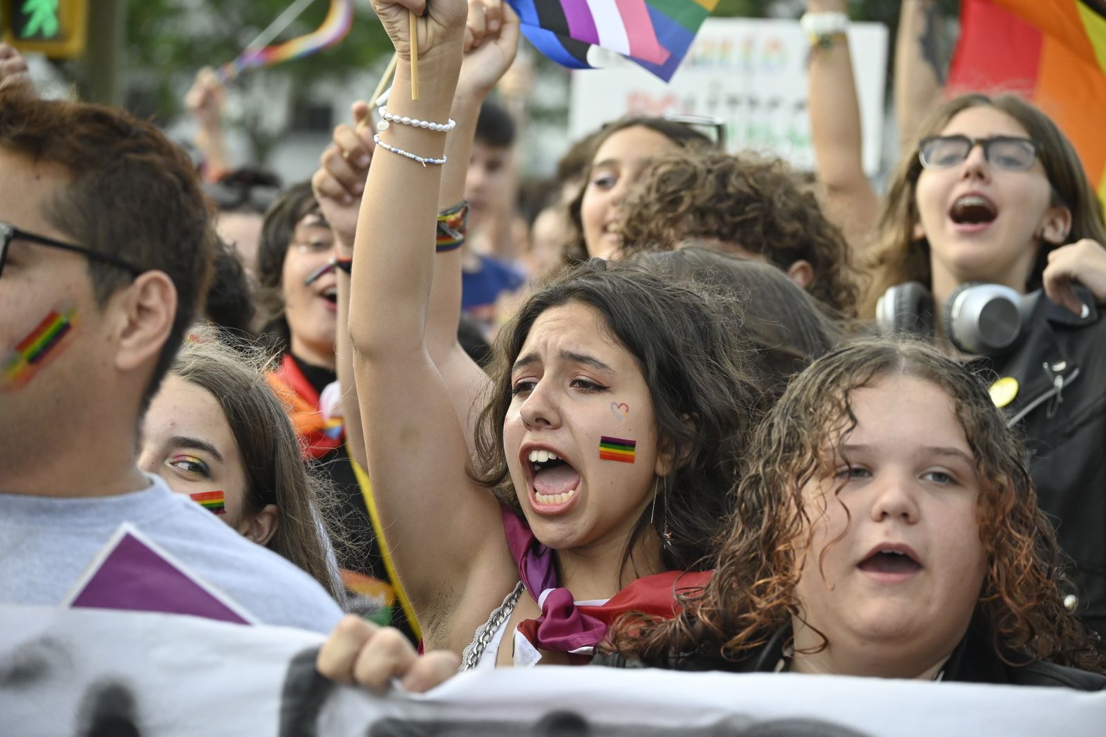 Las mejores imágenes de la manifestacióndel del Orgullo LGTBI en Huelva