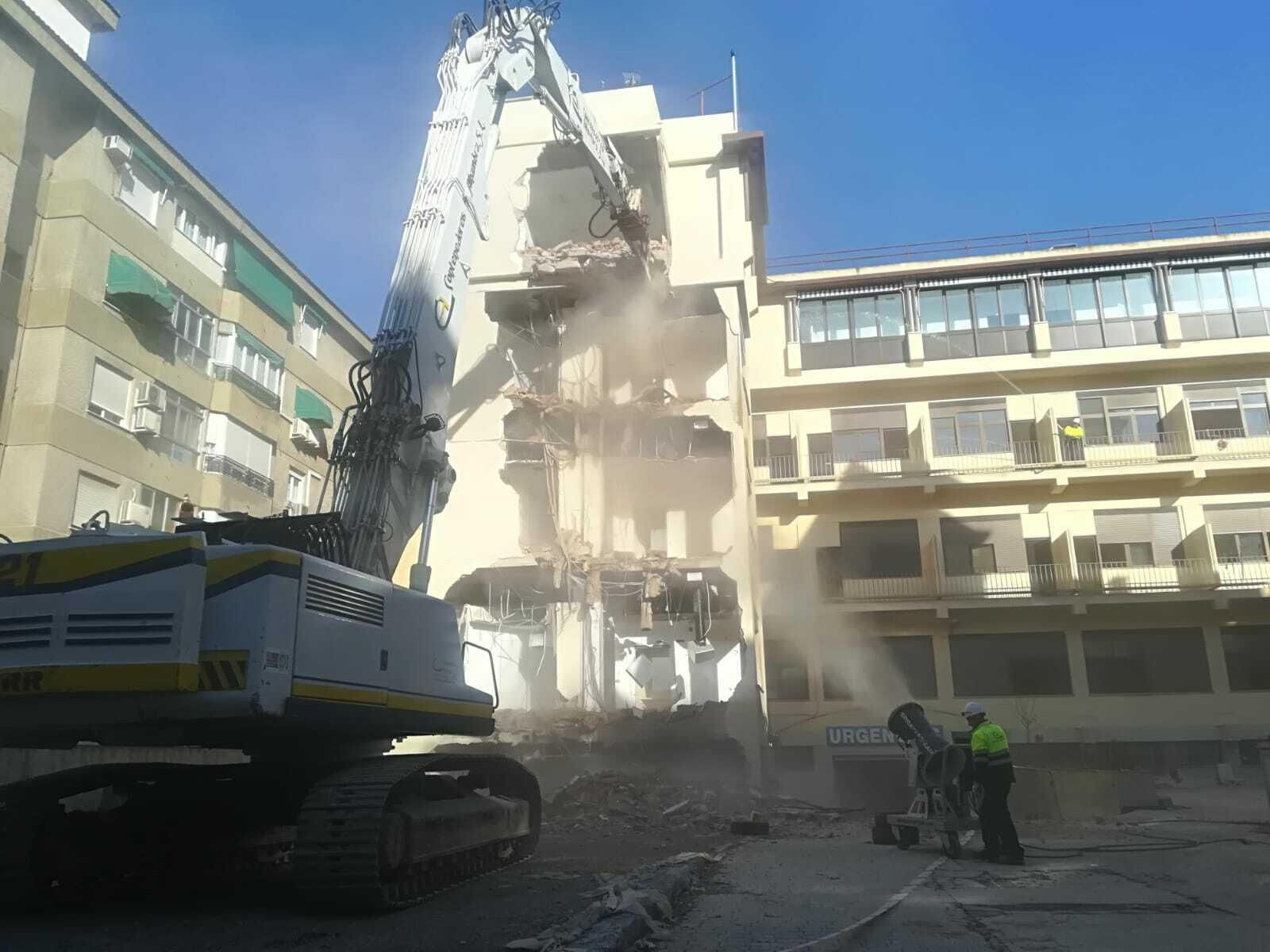 Esta mañana ha comenzado el derribo