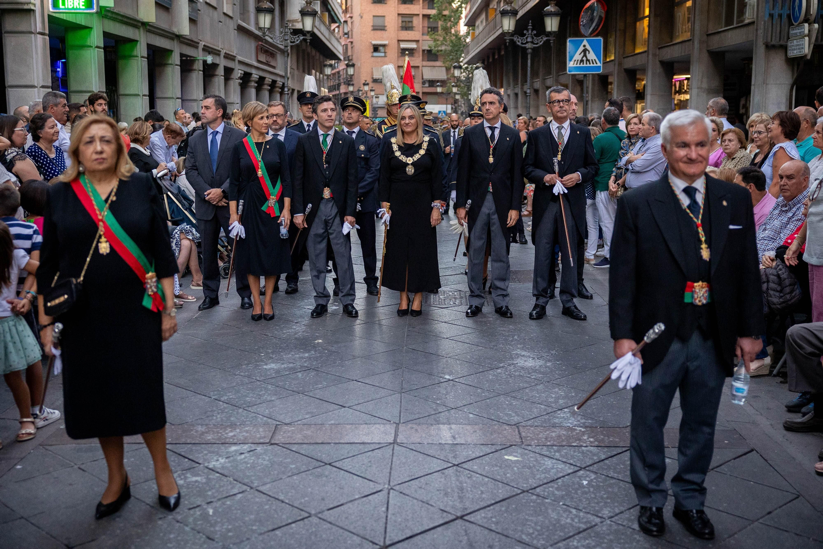 Fotos: así ha sido la procesión de la Virgen de las Angustias de Granada