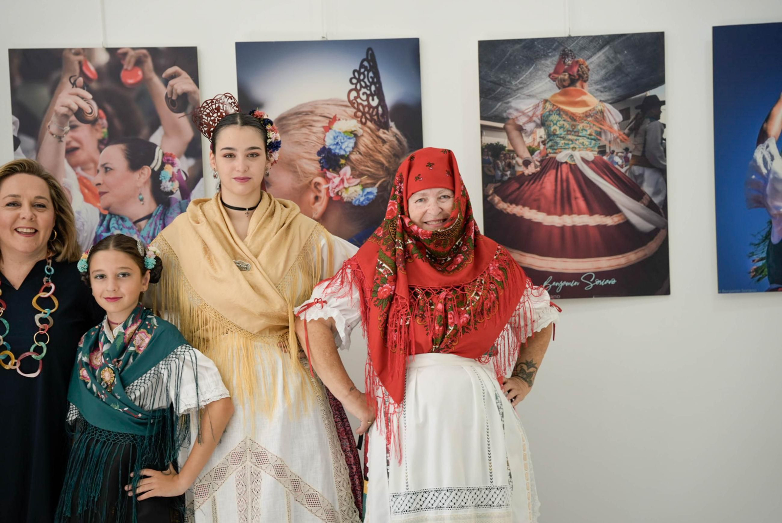 Las mejores imágenes de la exposición "Almería viste de historia su feria"