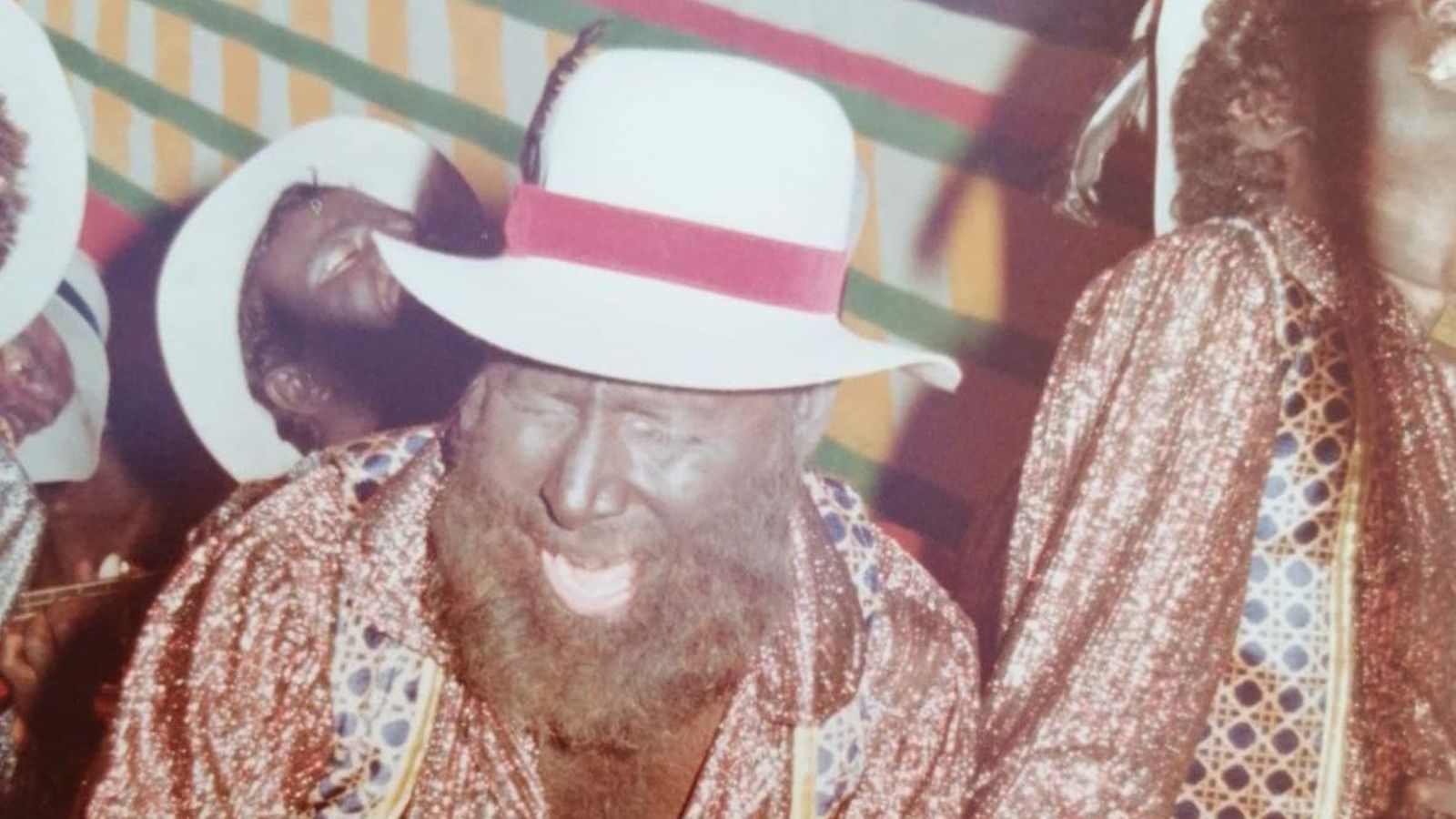 Cantando en la comparsa 'Harlem' de 1982.