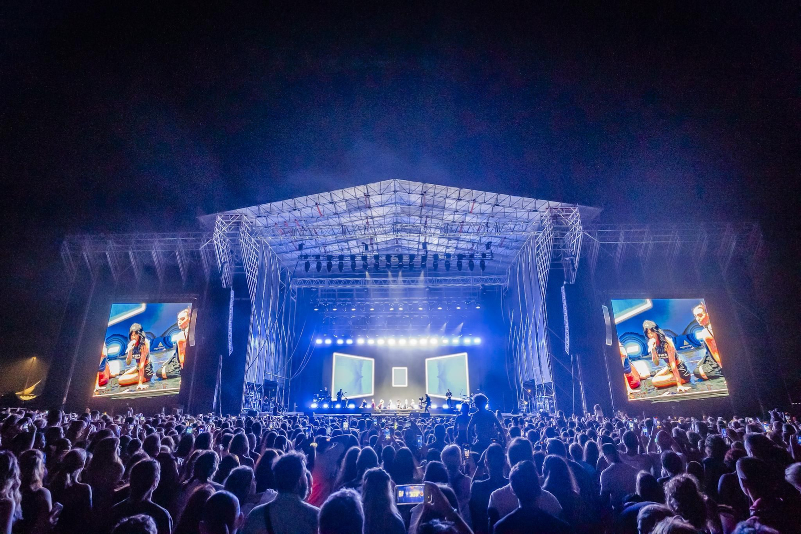 El concierto de Aitana en Roquetas de Mar, en imágenes