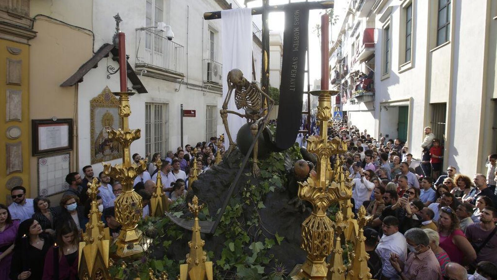 La serpiente de la Canina