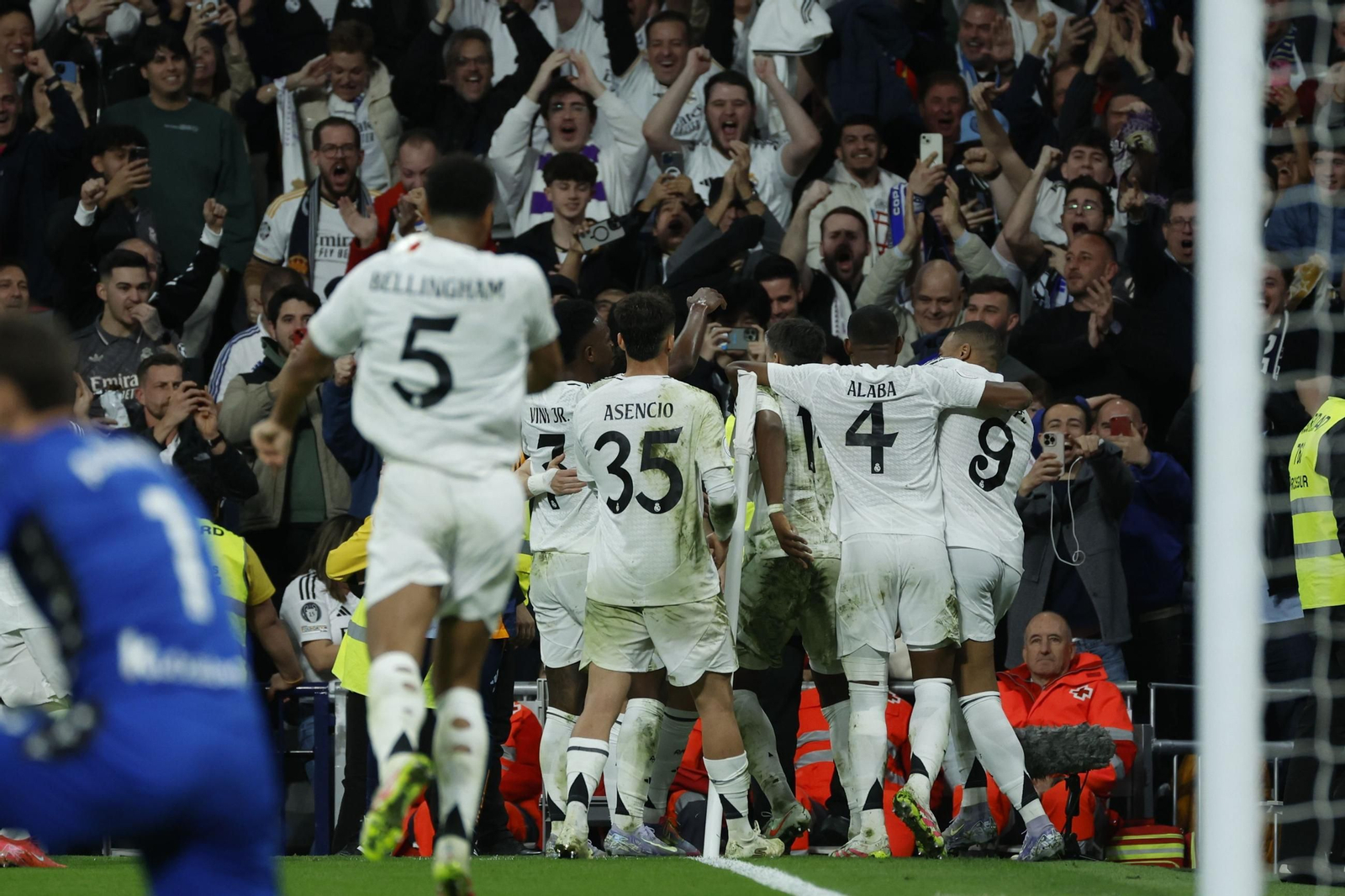Las fotos del Real Madrid - Real Sociedad camino del Estadio de la Cartuja