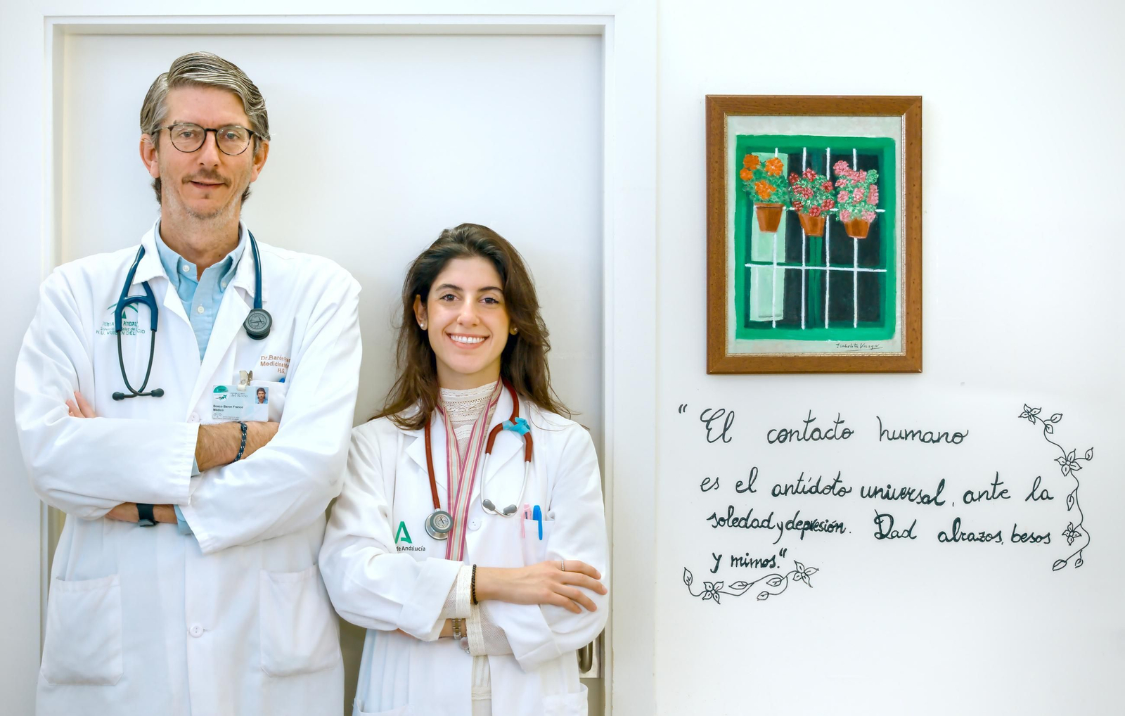 Los investigadores principales del estudio, el internista Bosco Barón Franco, y la residente de Medicina Familiar, Reyes Moreno Pérez de Tudela.