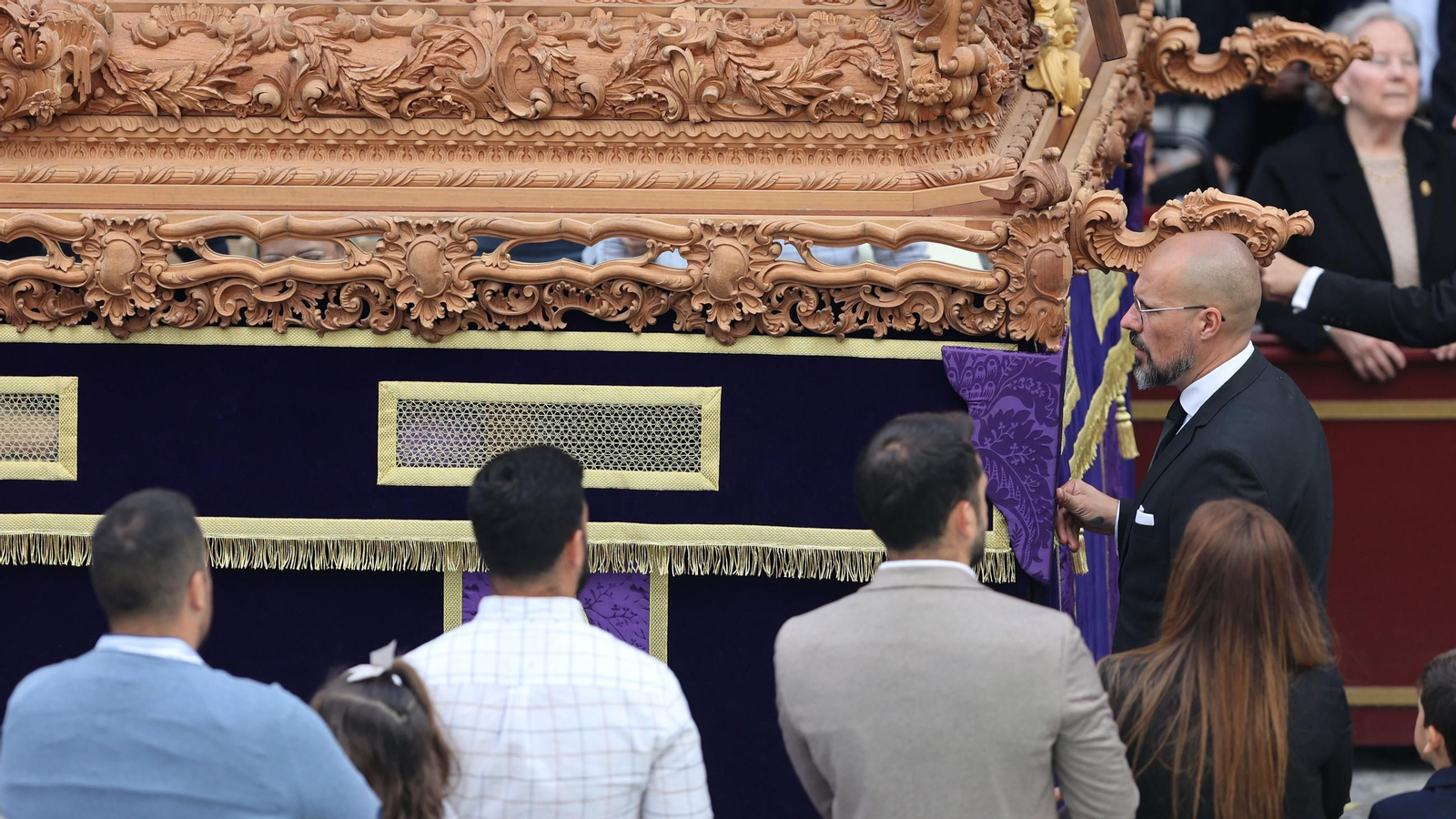 Imágenes de la Hermandad del Loreto en el Viernes Santo de Jerez 2025