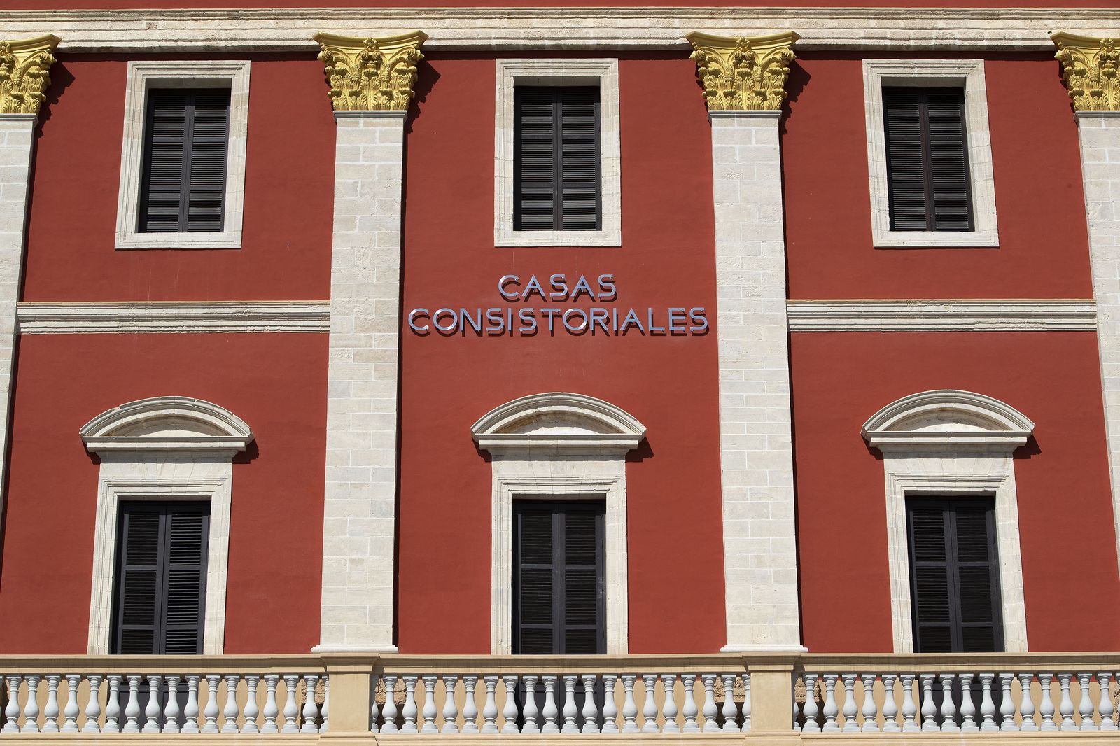 Letrero de Casas Consistoriales en el Ayuntamiento de San Fernando.