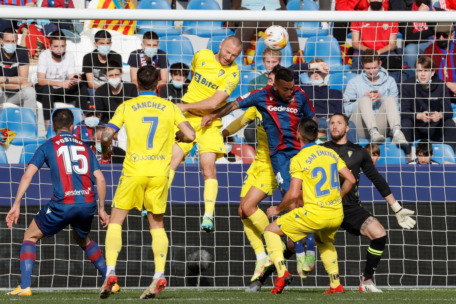 Las imágenes del Levante-Cádiz CF