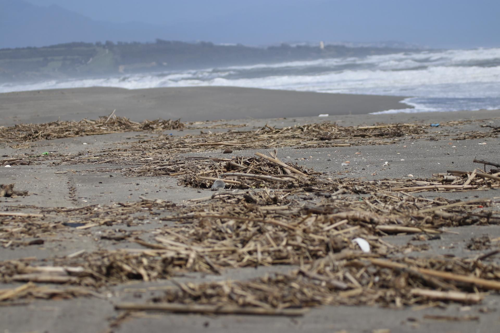 Los efectos del temporal de Levante en La Línea