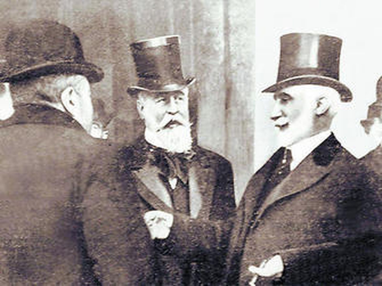 1909 Alfonso XIII encarga al gaditano Moret la formación de nuevo Gobierno