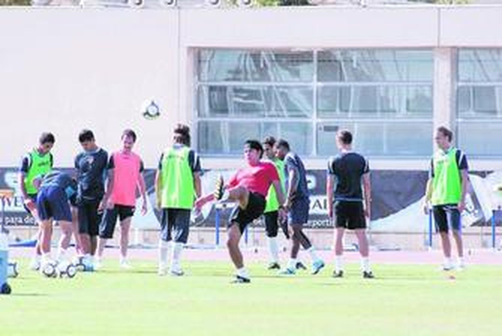 Tras las dos últimas derrotas, en Liga y Copa, los rojiblancos buscarán puntuar en La Romareda.